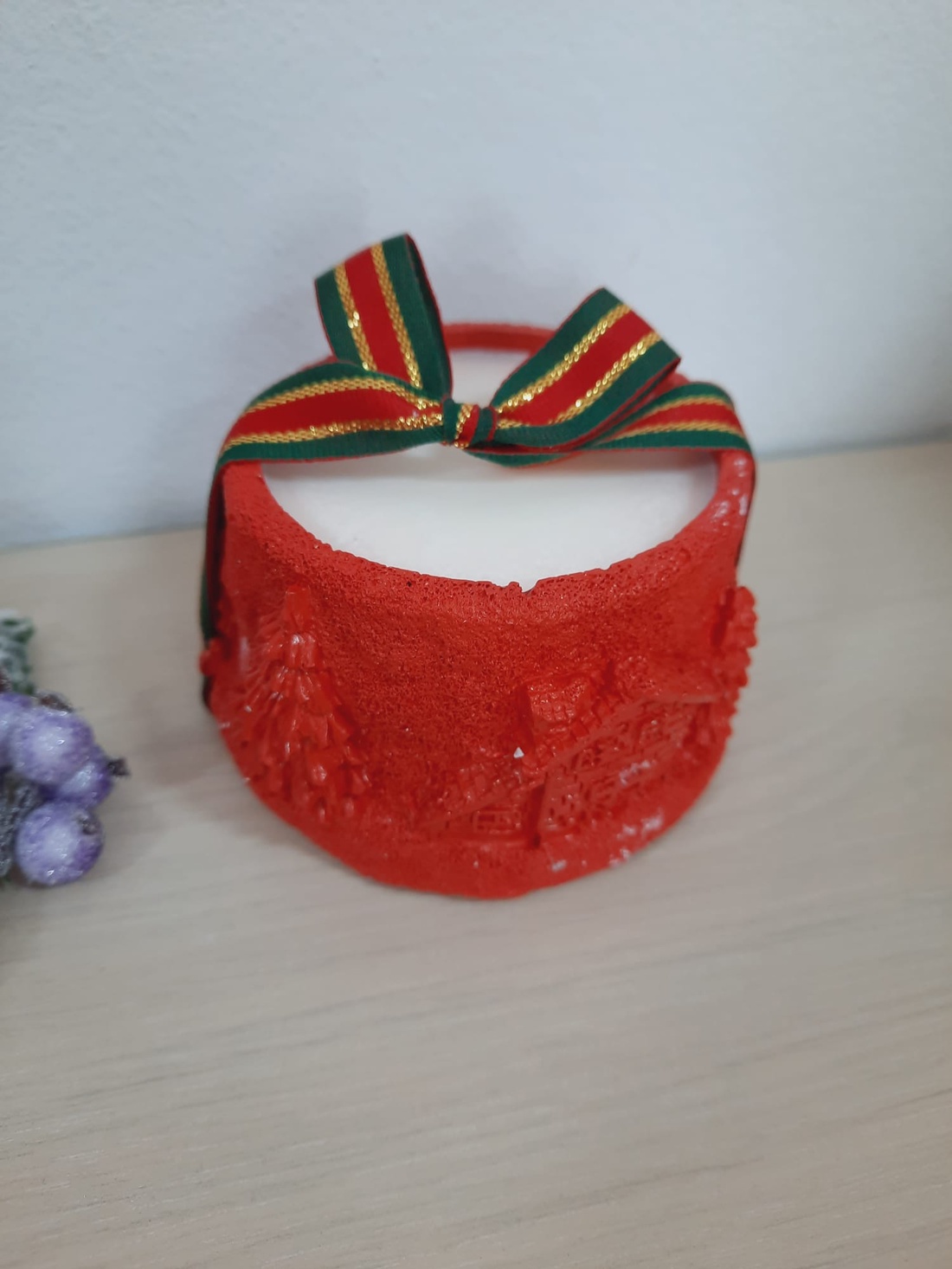 Lumanare parfumata in recipient rosu - casă & stil de viață - lumânări, parfumuri, arome - lumânare - lumânări artizanale - Artynos.ro