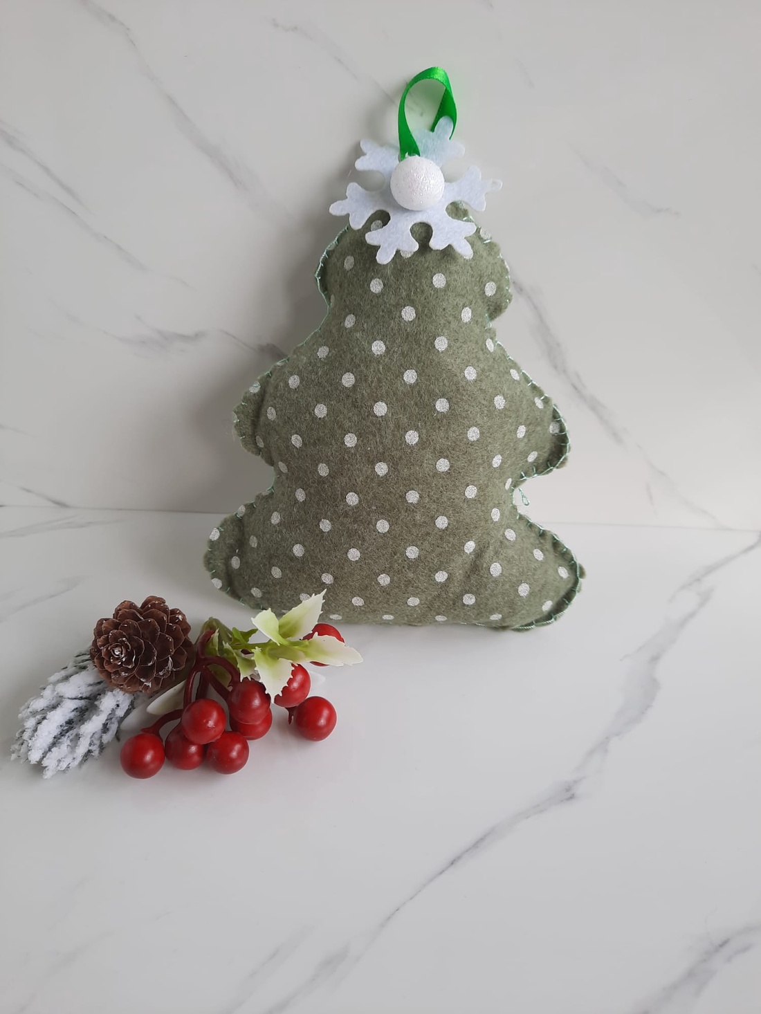 Bradut de agatat  - crăciun - decorațiuni de crăciun de casă - globuri - Artynos.ro