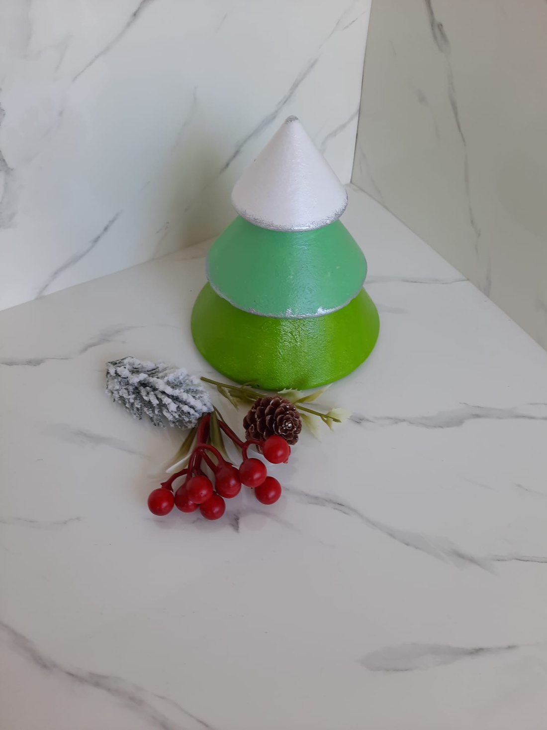 Brad suport lumanare - casă & stil de viață - accesorii pentru decorat casa - decorațiuni de masă și decorațiuni pentru rafturi  - decorațiuni de masă - Artynos.ro Brad suport lumanare - casă & stil de viață - accesorii pentru decorat casa - decorațiuni de masă și decorațiuni pentru rafturi  - decorațiuni de masă - Artynos.ro