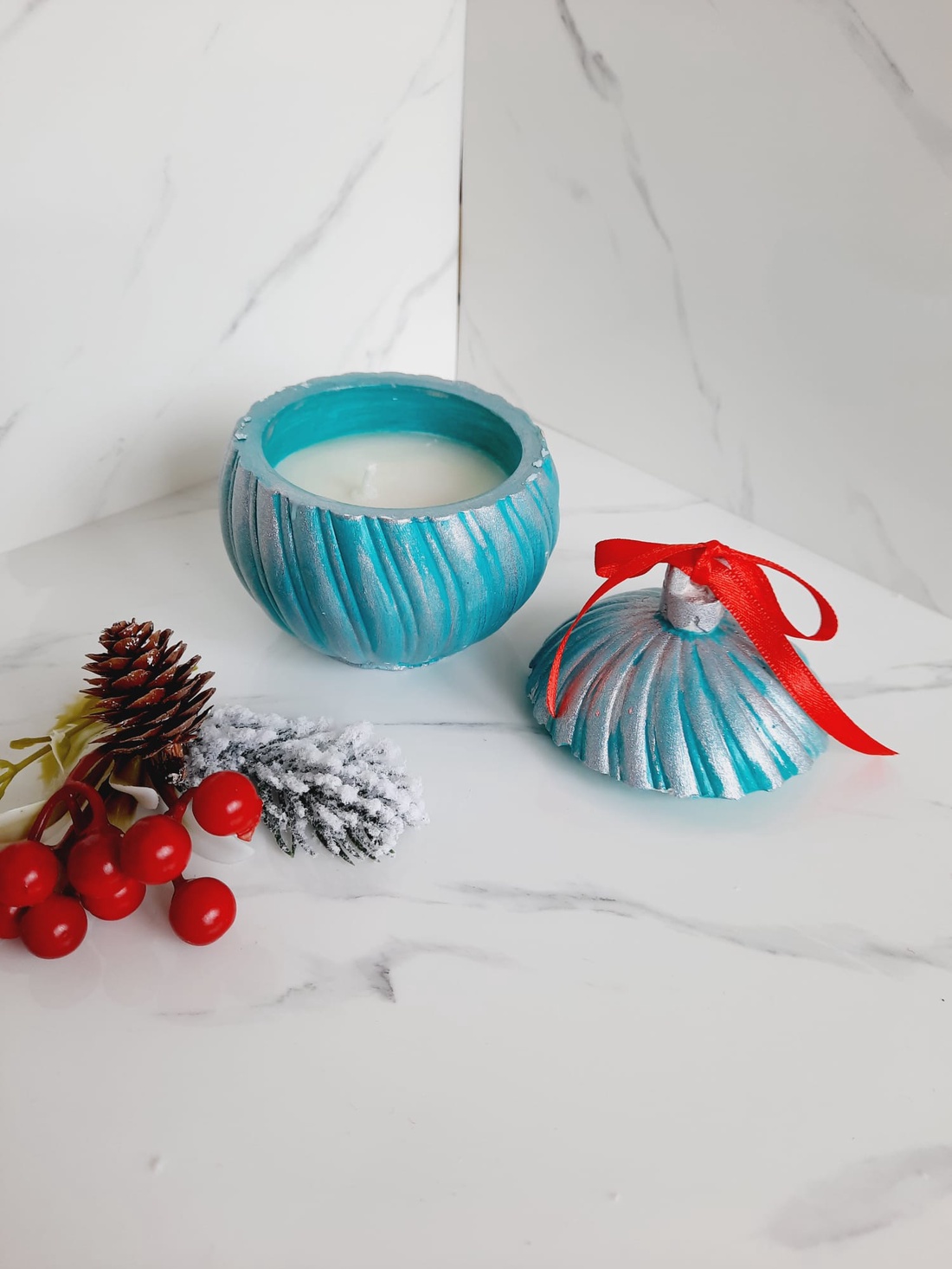 Glob albastru lumanare - crăciun - decorațiuni de crăciun de casă - globuri de crăciun - Artynos.ro Glob albastru lumanare - crăciun - decorațiuni de crăciun de casă - globuri de crăciun - Artynos.ro