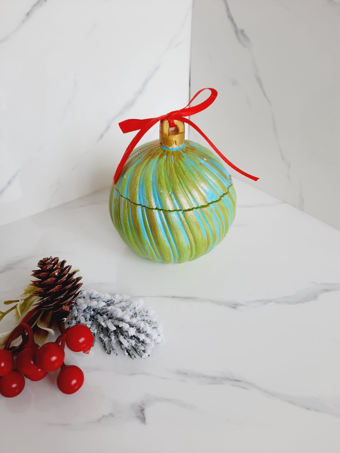 Glob verde lumanare - crăciun - decorațiuni de crăciun de casă - globuri de crăciun - Artynos.ro Glob verde lumanare - crăciun - decorațiuni de crăciun de casă - globuri de crăciun - Artynos.ro