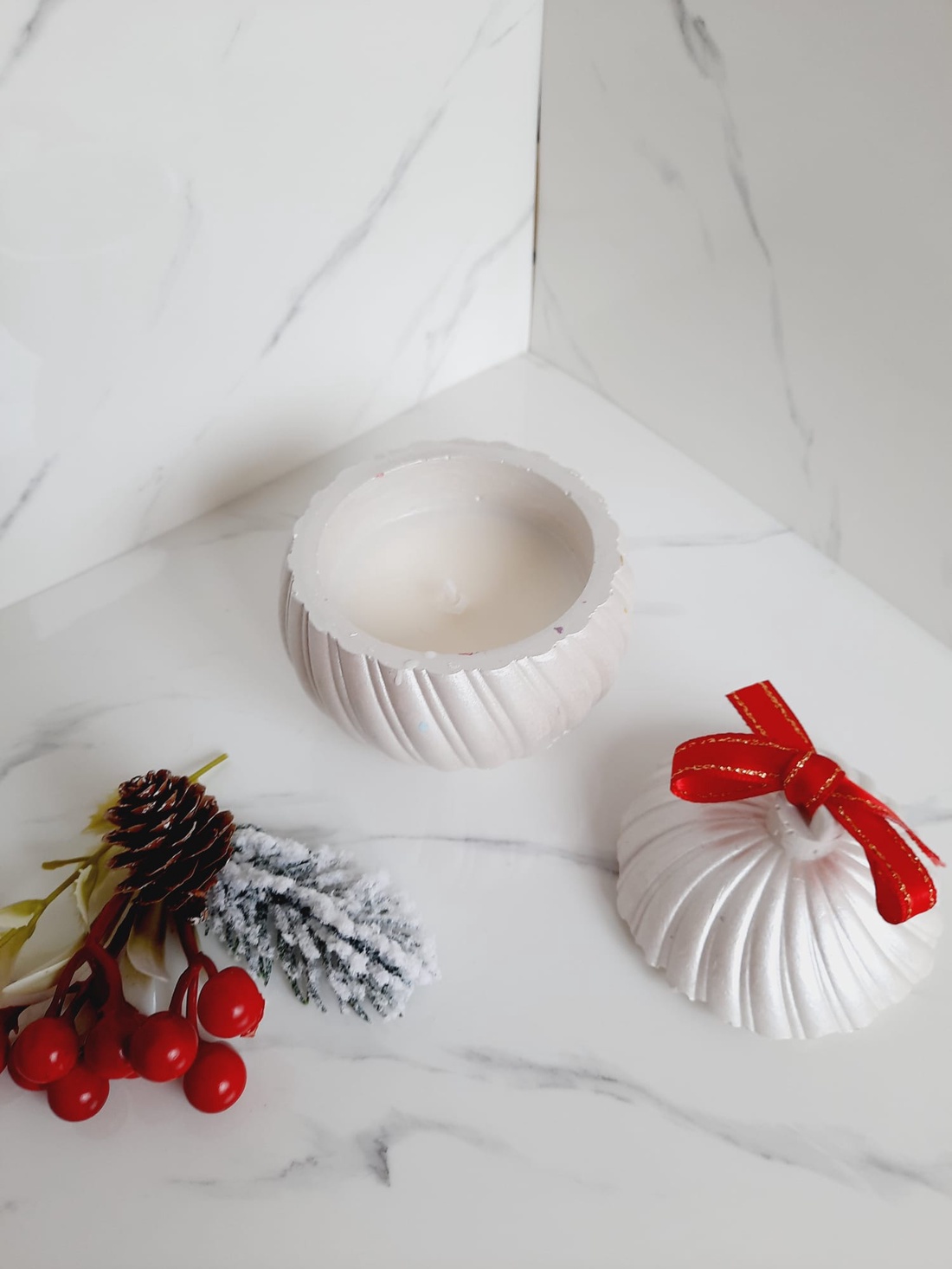 Glob alb perlat lumanare - crăciun - decorațiuni de crăciun de casă - globuri de crăciun - Artynos.ro