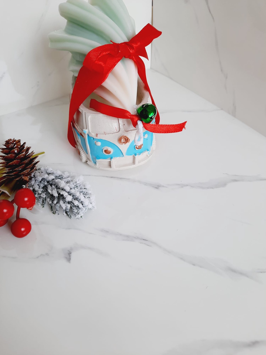 Autobuz cu brad lumanare - casă & stil de viață - lumânări, parfumuri, arome - lumânare - lumânări artizanale - Artynos.ro Autobuz cu brad lumanare - casă & stil de viață - lumânări, parfumuri, arome - lumânare - lumânări artizanale - Artynos.ro