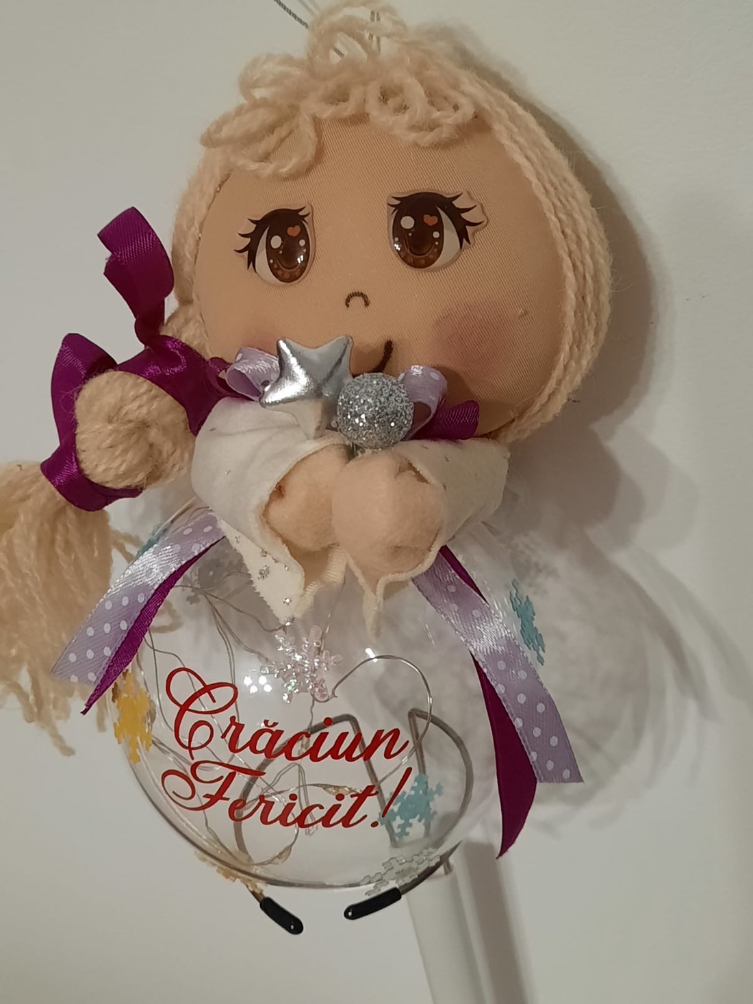 Fetita blonda decoratiune - crăciun - decorațiuni de crăciun de casă - globuri de crăciun - Artynos.ro