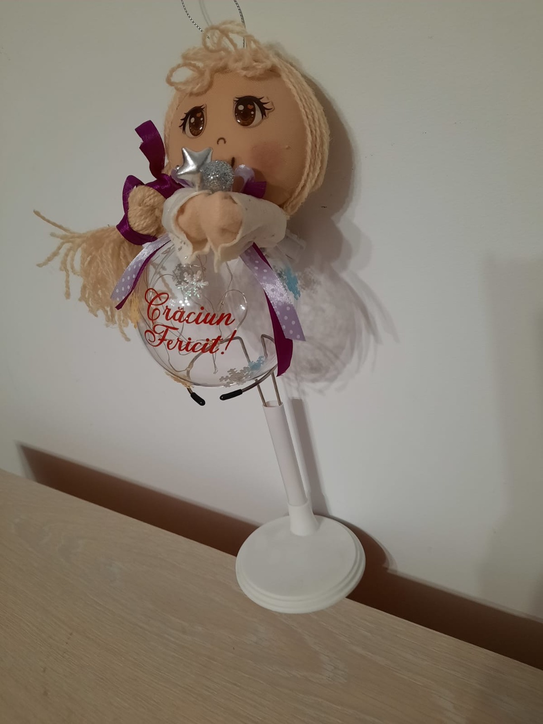 Fetita blonda decoratiune - crăciun - decorațiuni de crăciun de casă - globuri de crăciun - Artynos.ro