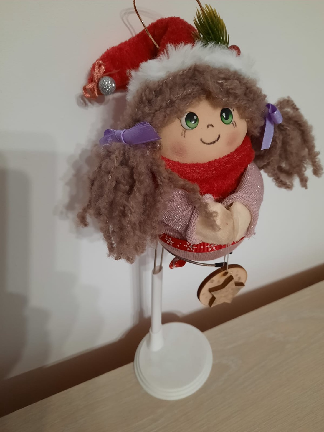 Fetita in lila decoratiune - crăciun - decorațiuni de crăciun de casă - globuri de crăciun - Artynos.ro