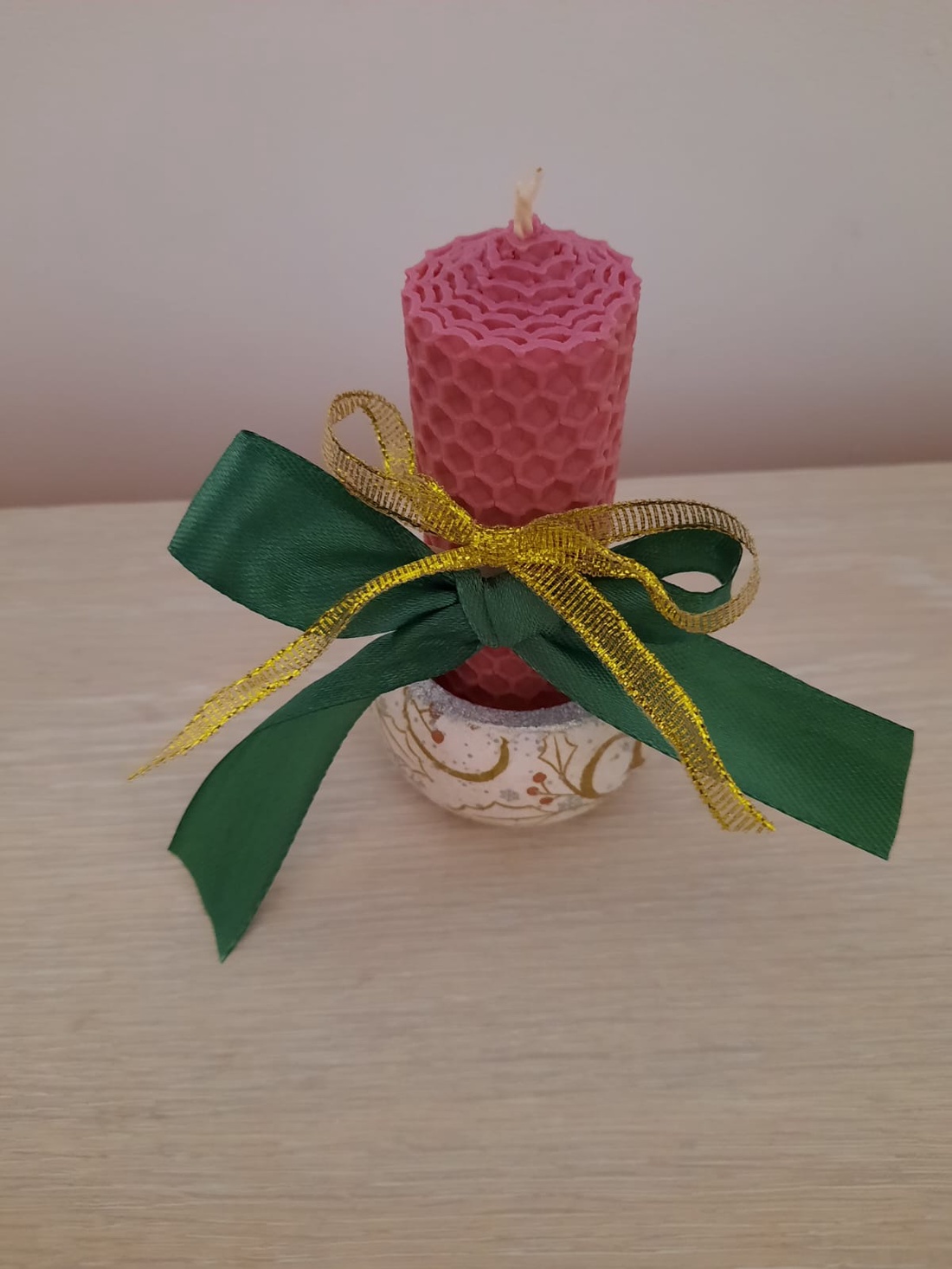 Suport  si lumanare fagure roz - casă & stil de viață - lumânări, parfumuri, arome - lumânări și sfeșnice - Artynos.ro