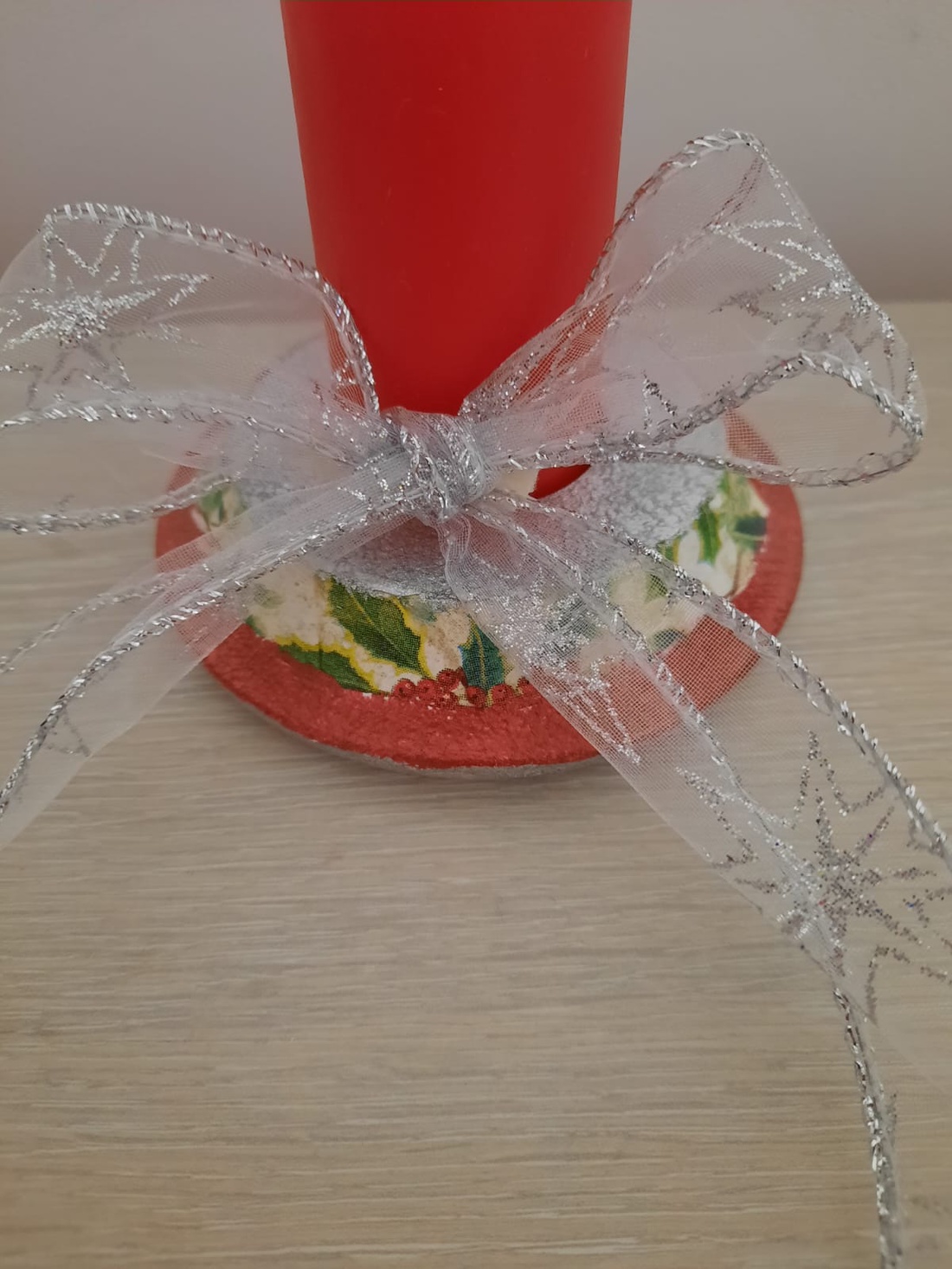 Suport rotund si lumanare rosie - casă & stil de viață - lumânări, parfumuri, arome - lumânări și sfeșnice - Artynos.ro