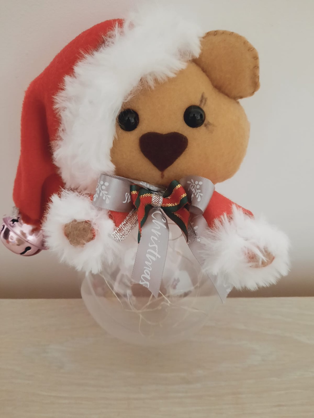 Urs cu caciulita si zurgalai - crăciun - decorațiuni de crăciun de casă - globuri de crăciun - Artynos.ro