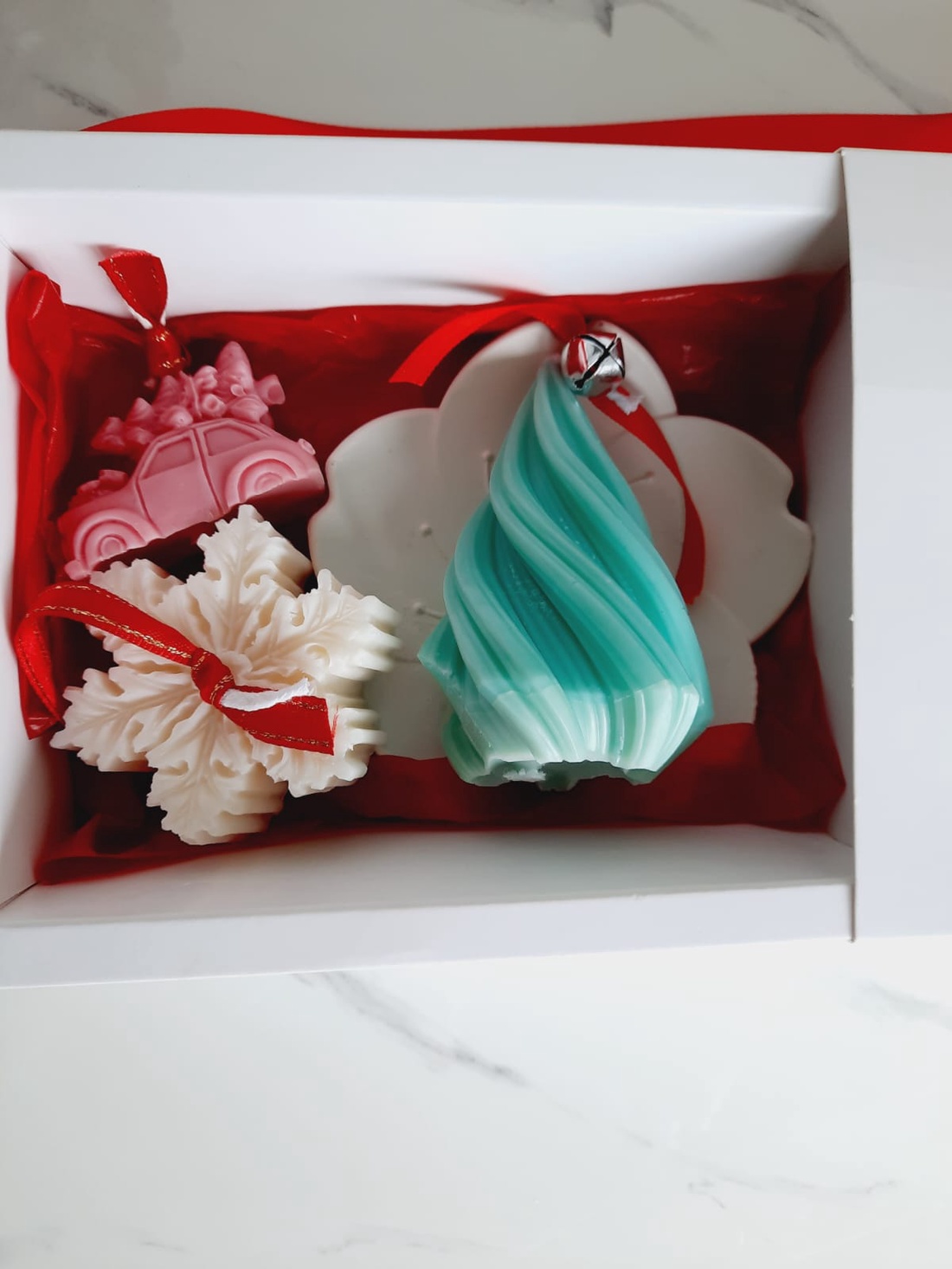 Set trei lumanari cu bradut - casă & stil de viață - lumânări, parfumuri, arome - lumânări și sfeșnice - Artynos.ro