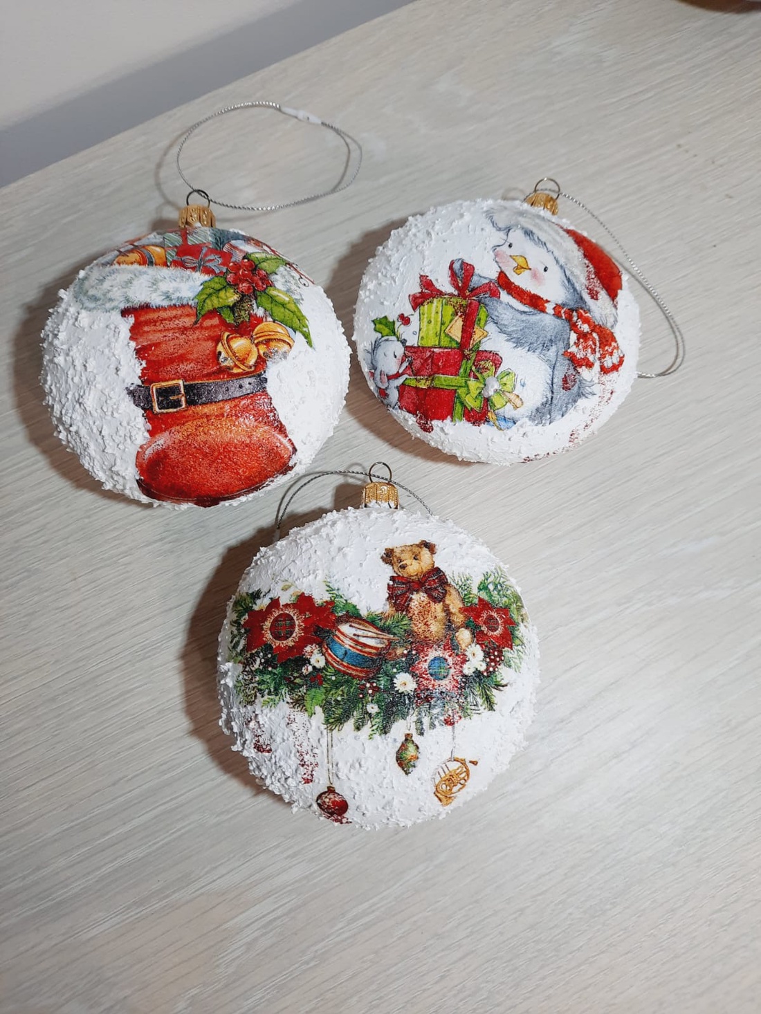 Set globuri plate - crăciun - decorațiuni de crăciun de casă - globuri de crăciun - Artynos.ro