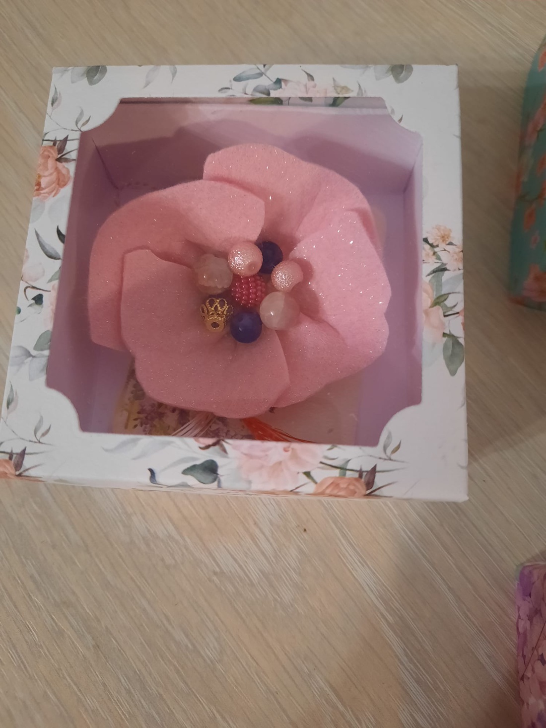 Brosa floare roz - bijuterii - broșe - Artynos.ro