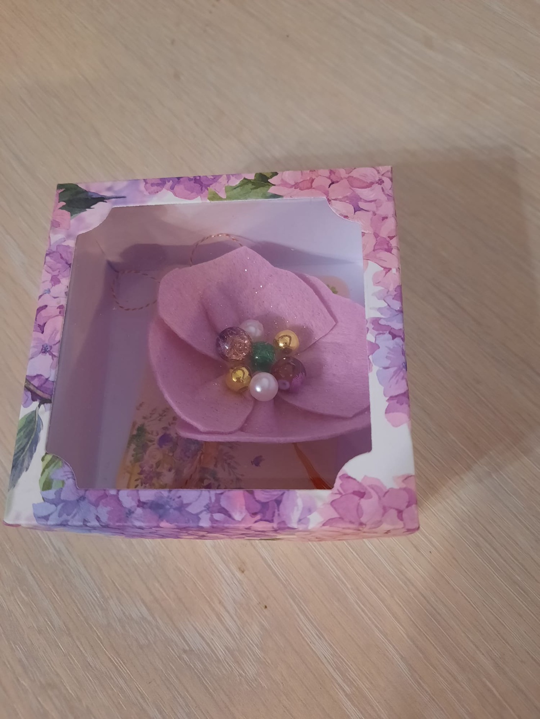 Brosa floare lila - bijuterii - broșe - Artynos.ro