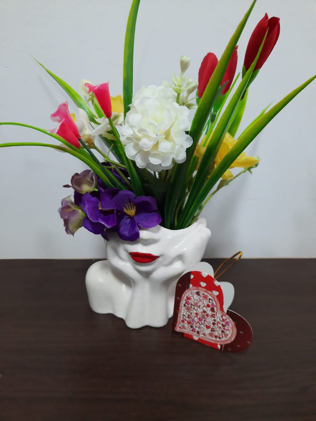 Fata decoratiune - casă & stil de viață - decorațiuni de casă - accesorii florale - vaze - Artynos.ro