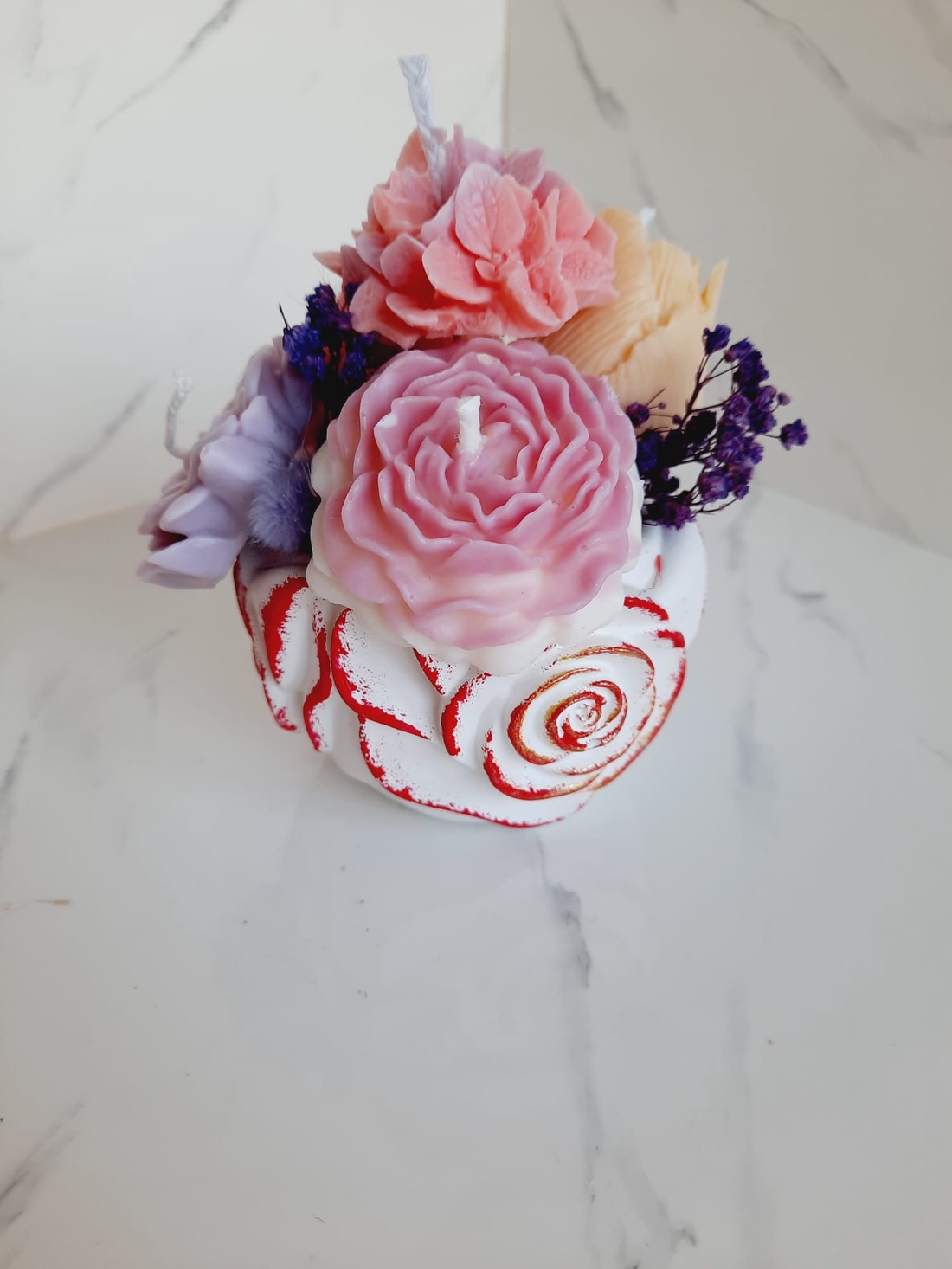 Recipient ceramic cu flori - casă & stil de viață - decorațiuni de casă - decorațiuni de masă și rafturi - decorațiuni de masă - Artynos.ro