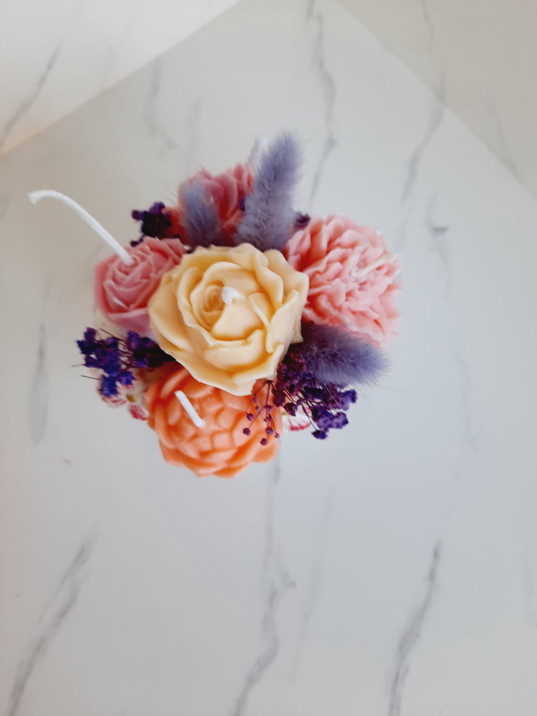 Recipient ceramic  cu flori - casă & stil de viață - decorațiuni de casă - decorațiuni de masă și rafturi - decorațiuni de masă - Artynos.ro