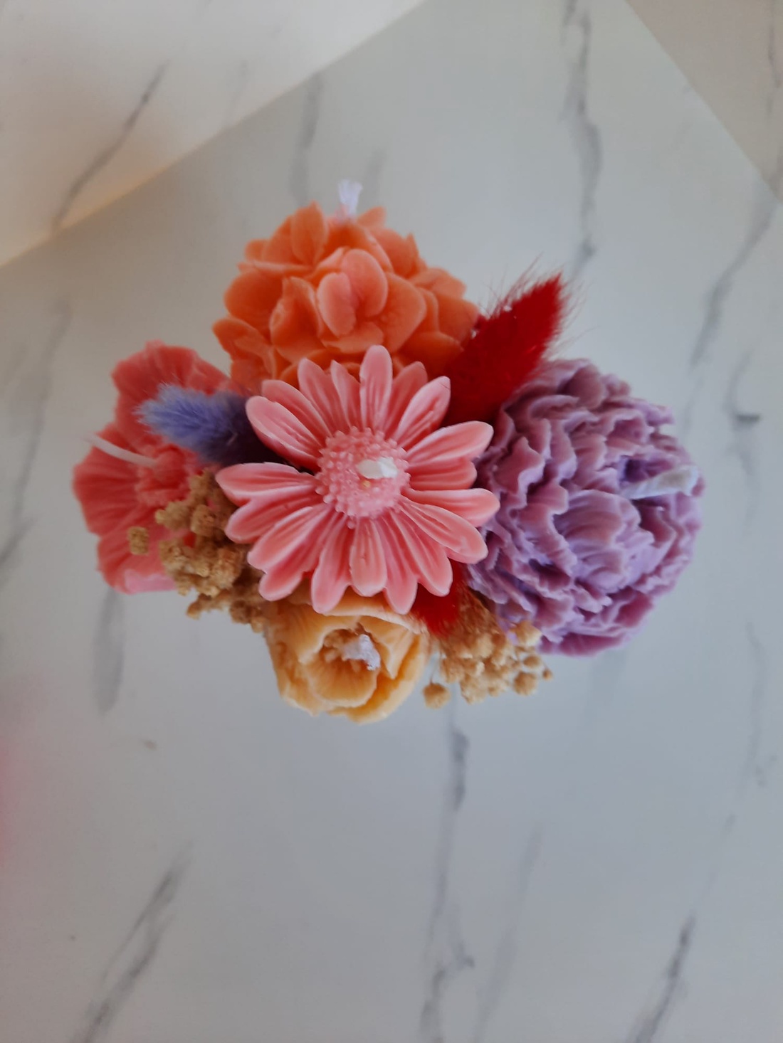 Recipient ceramic  cu flori - casă & stil de viață - decorațiuni de casă - decorațiuni de masă și rafturi - decorațiuni de masă - Artynos.ro