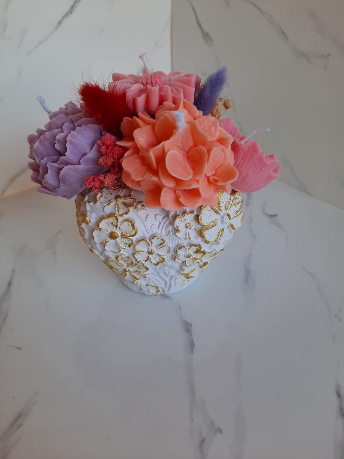 Recipient ceramic  cu flori - casă & stil de viață - decorațiuni de casă - decorațiuni de masă și rafturi - decorațiuni de masă - Artynos.ro