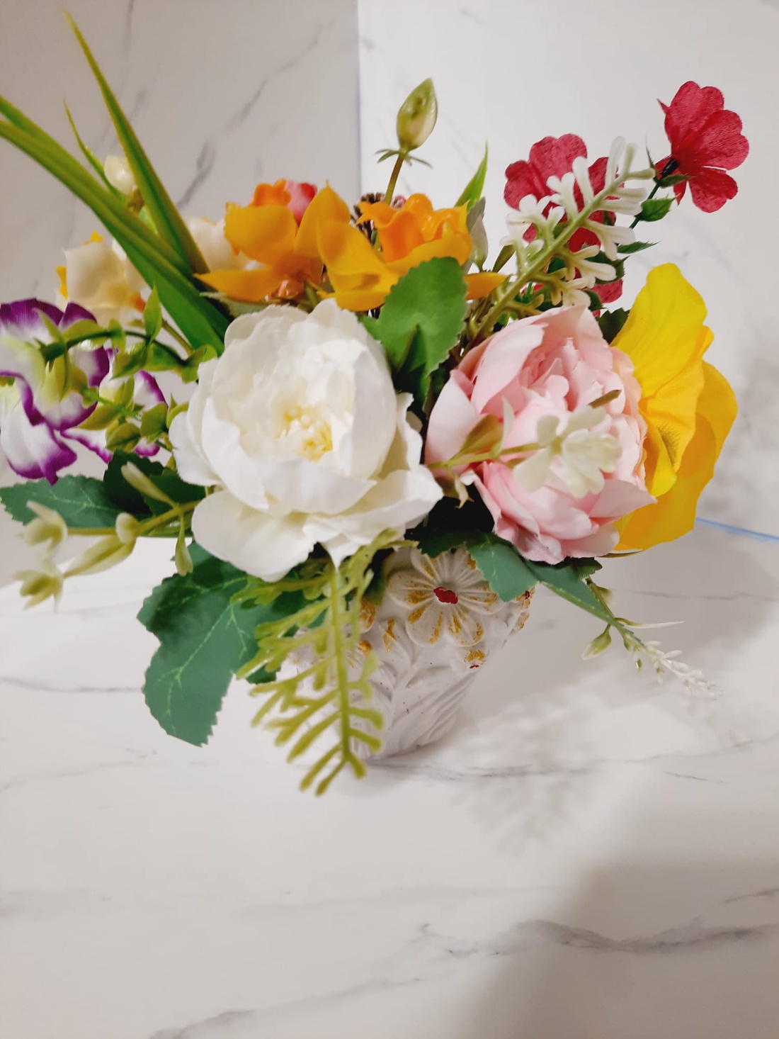 Vaza cu flori - casă & stil de viață - decorațiuni de casă - accesorii florale - buchete de flori - Artynos.ro