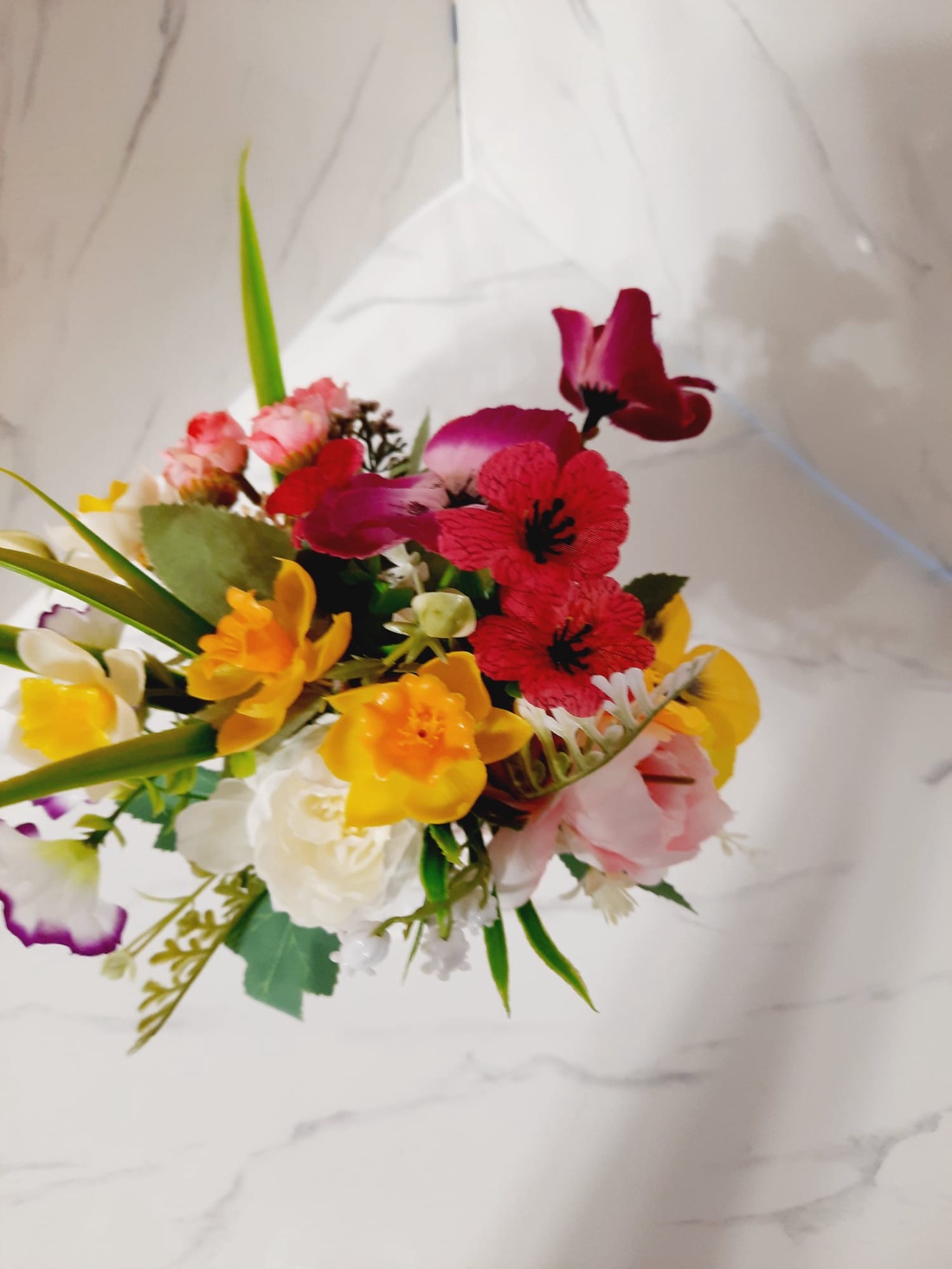 Vaza cu flori - casă & stil de viață - decorațiuni de casă - accesorii florale - buchete de flori - Artynos.ro