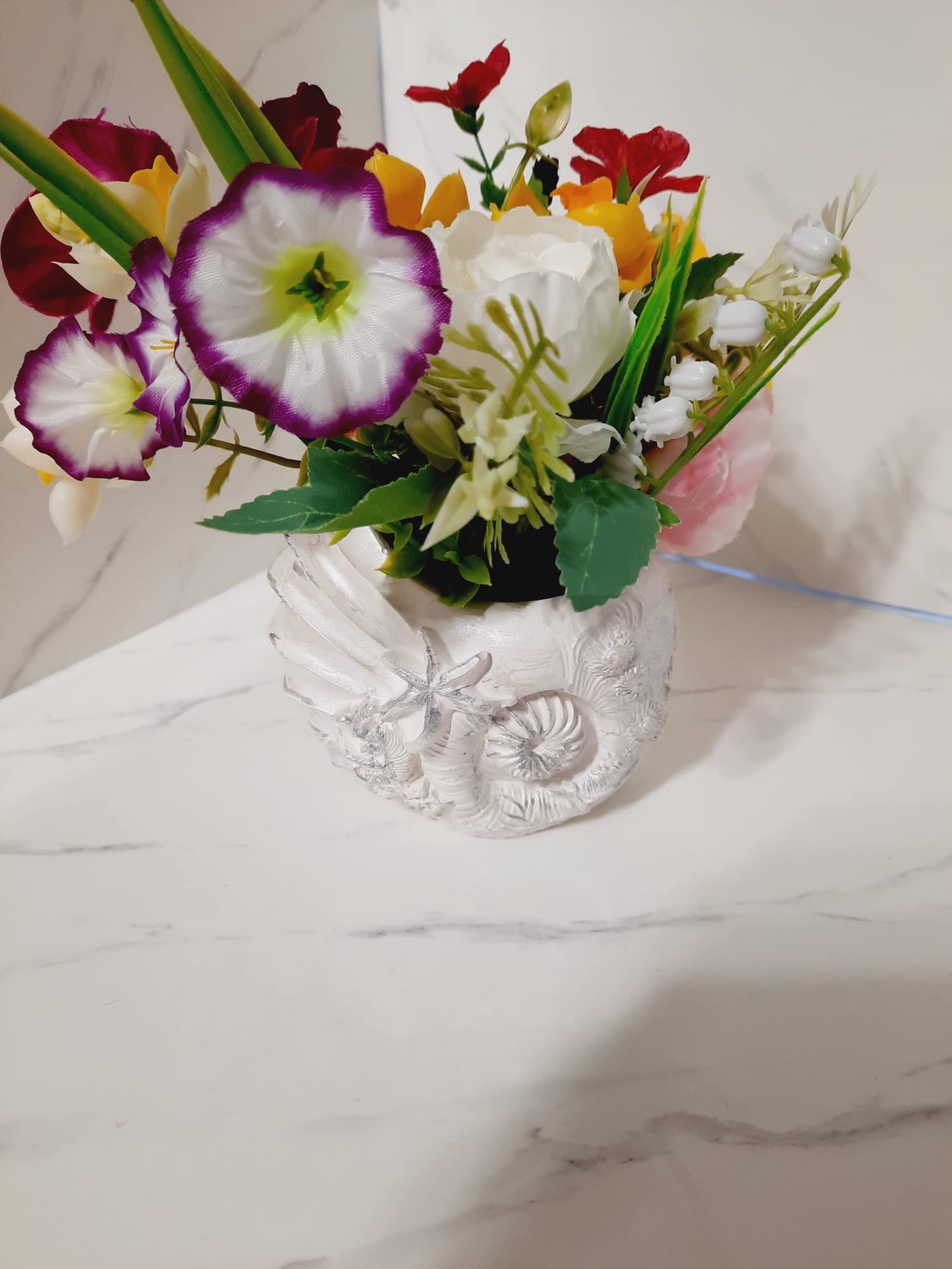 Vaza cu flori - casă & stil de viață - decorațiuni de casă - accesorii florale - buchete de flori - Artynos.ro