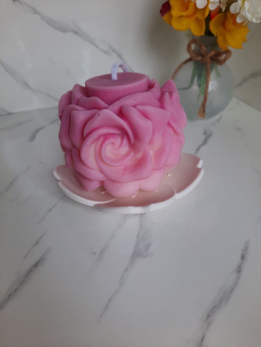 Lumanare cu trandafiri - casă & stil de viață - lumânări, parfumuri, arome - lumânări artizanale - Artynos.ro