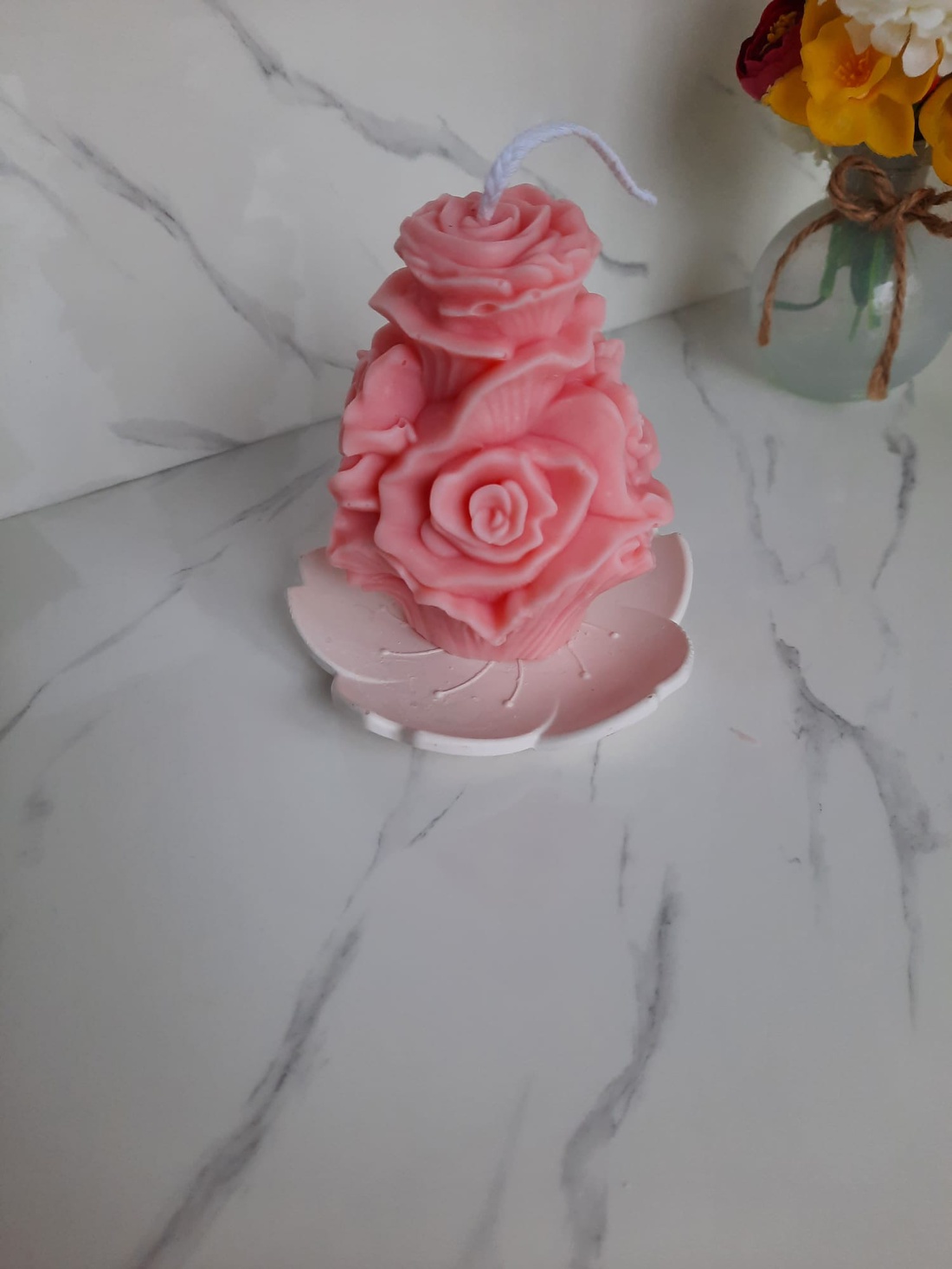 Lumanare inalta cu trandafiri - casă & stil de viață - lumânări, parfumuri, arome - lumânări artizanale - Artynos.ro