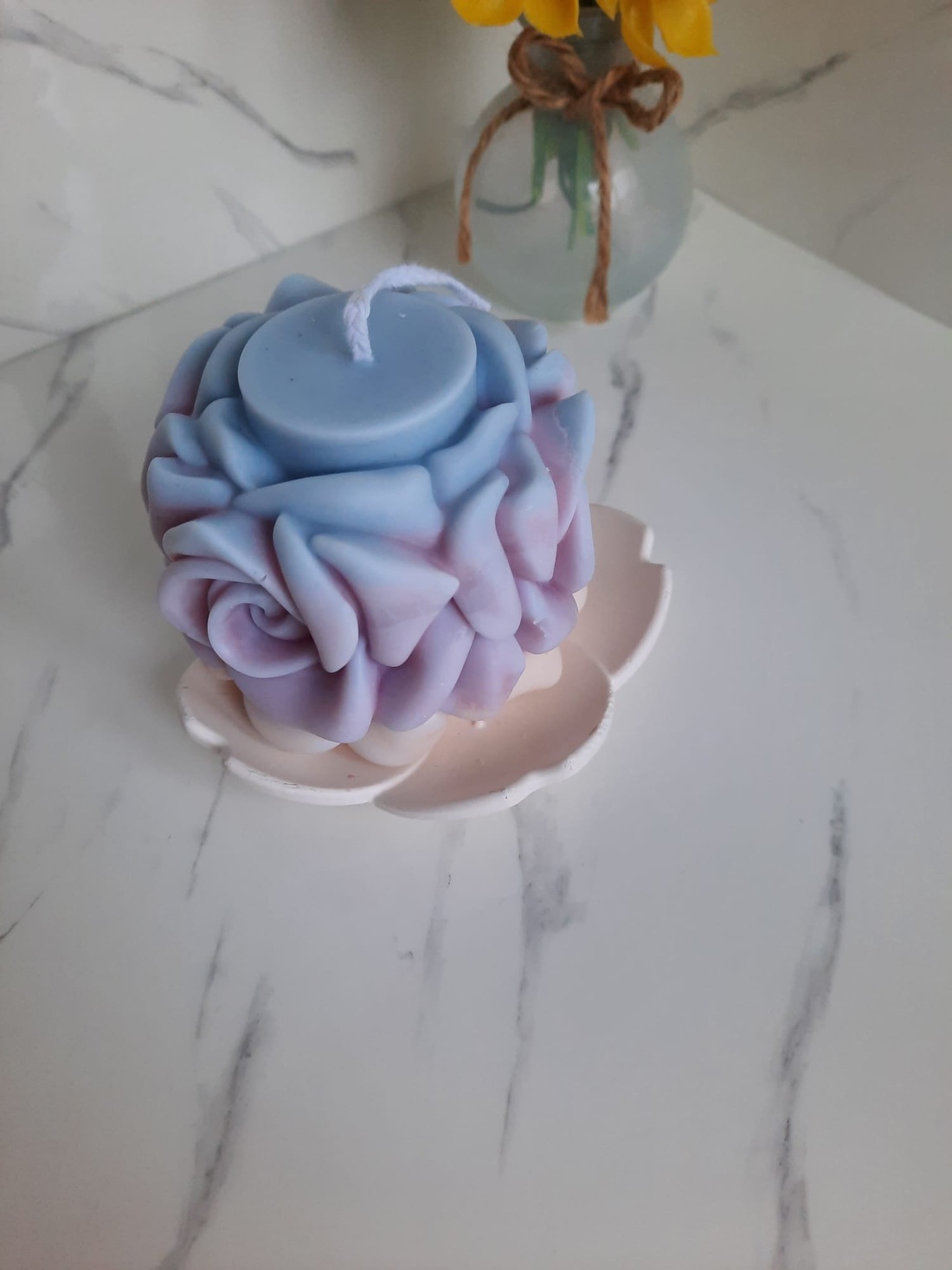 Lumanare cu trandafiri - casă & stil de viață - lumânări, parfumuri, arome - lumânări artizanale - Artynos.ro