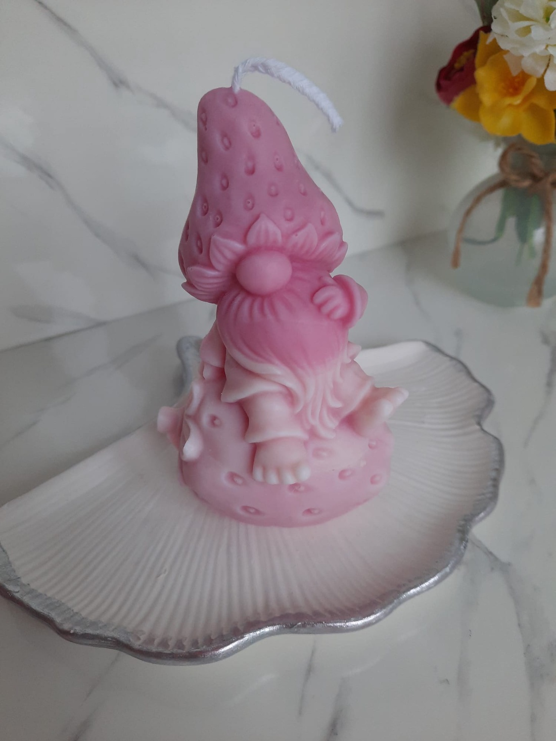 Lumanare pitic si capsuna - casă & stil de viață - lumânări, parfumuri, arome - lumânări artizanale - Artynos.ro