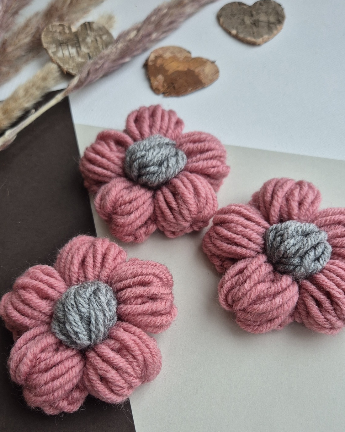 Mărțișor Handmade Tip Broșă � Flower Power Pink Dust  - bijuterii - broșe - Artynos.ro