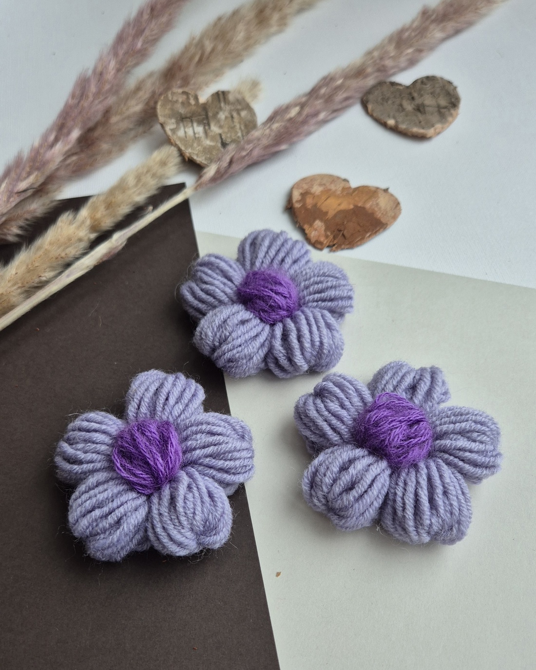 Mărțișor Handmade Tip Broșă � Flower Power Purple - bijuterii - broșe - Artynos.ro