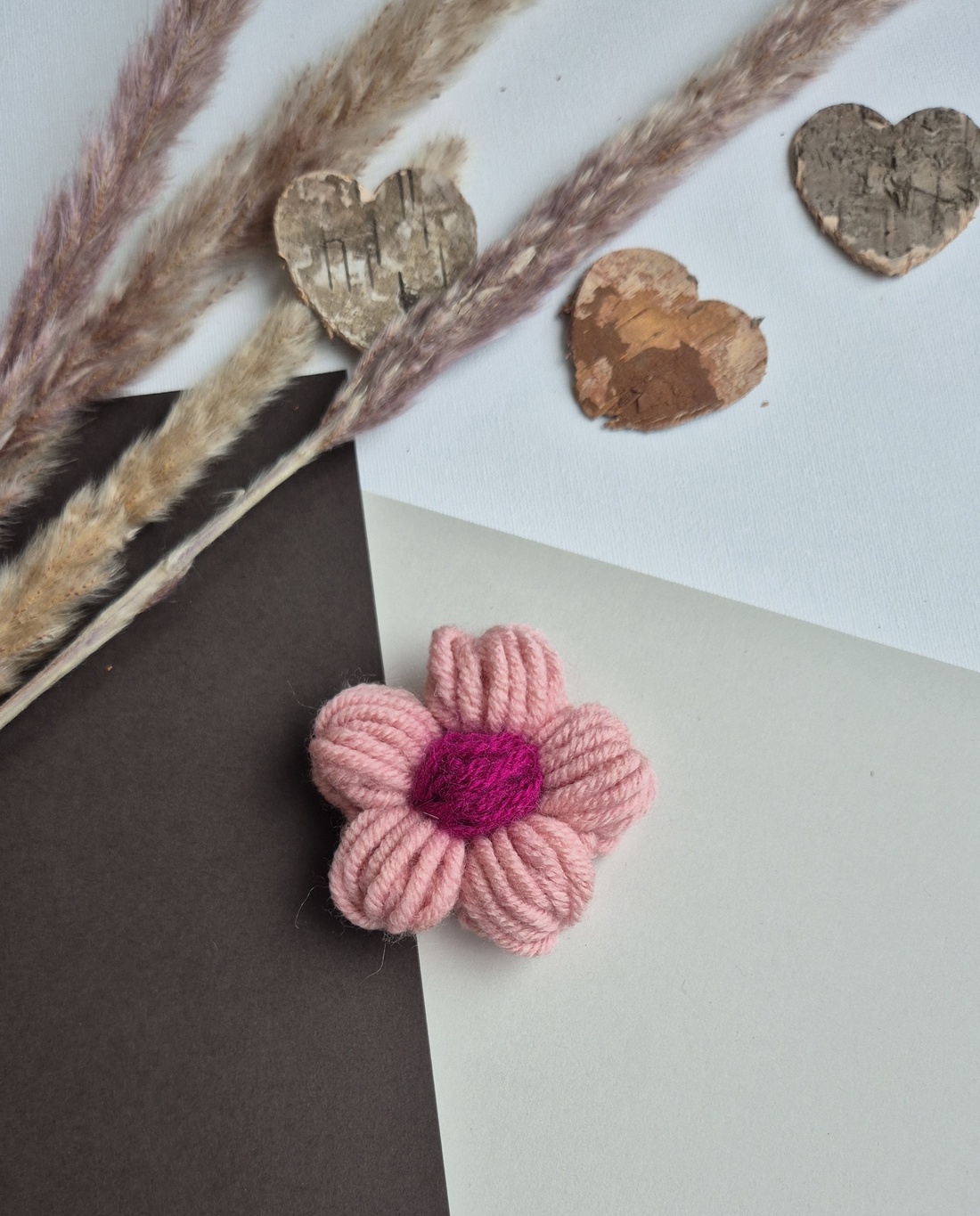 Mărțișor Handmade Tip Broșă � Flower Power Magenta Dust Pink - bijuterii - broșe - Artynos.ro