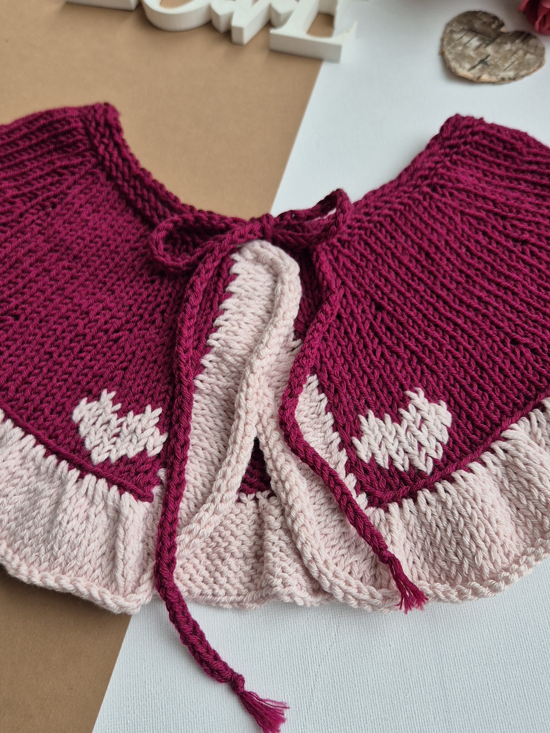 Guler Între rânduri - volanase cu inimi - îmbrăcăminte și modă - haine damă - bluze damă - Artynos.ro