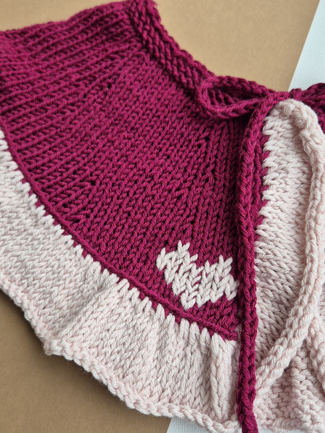 Guler Între rânduri - volanase cu inimi - îmbrăcăminte și modă - haine damă - bluze damă - Artynos.ro