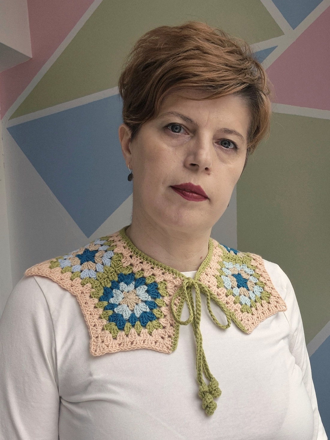 Guler Între rânduri - patratul bunicii - îmbrăcăminte și modă - haine damă - bluze damă - Artynos.ro