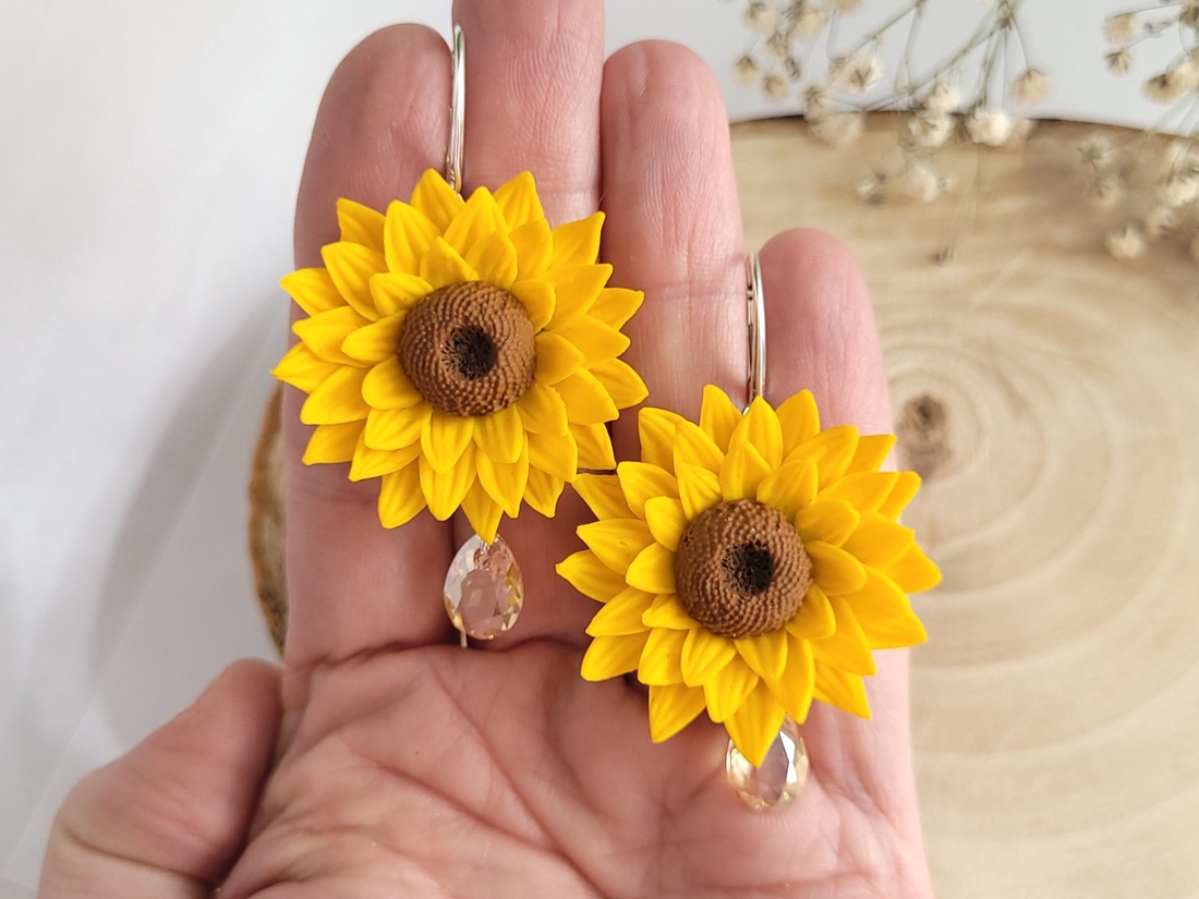Cercei statement Sunflower Fantasy cu tortițe de argint - bijuterii - cercei - cercei candelabru - Artynos.ro Cercei statement Sunflower Fantasy cu tortițe de argint - bijuterii - cercei - cercei candelabru - Artynos.ro