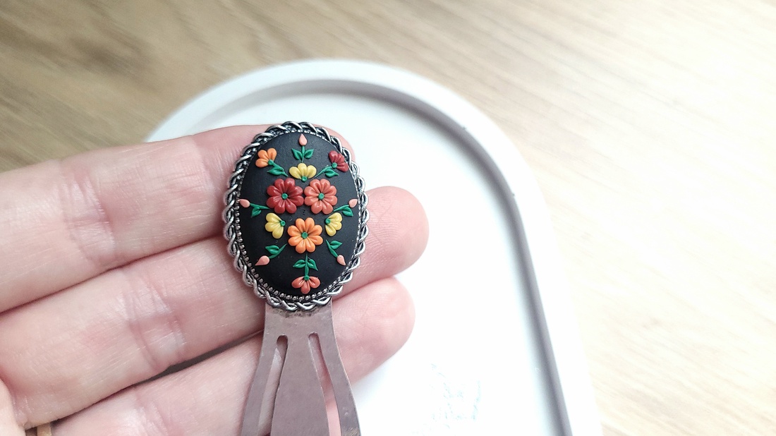 Semn de carte handmade Flower Tales - cărți și creații cu tematică muzicală, cadouri - semn de carte - Artynos.ro Semn de carte handmade Flower Tales - cărți și creații cu tematică muzicală, cadouri - semn de carte - Artynos.ro