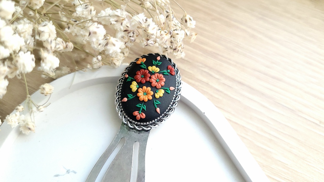 Semn de carte handmade Flower Tales - cărți și creații cu tematică muzicală, cadouri - semn de carte - Artynos.ro Semn de carte handmade Flower Tales - cărți și creații cu tematică muzicală, cadouri - semn de carte - Artynos.ro