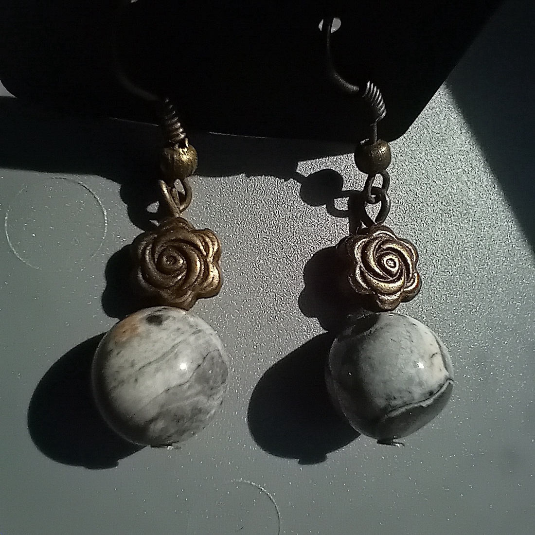 Cercei bronz cu agate - bijuterii - cercei - cercei agățați - Artynos.ro