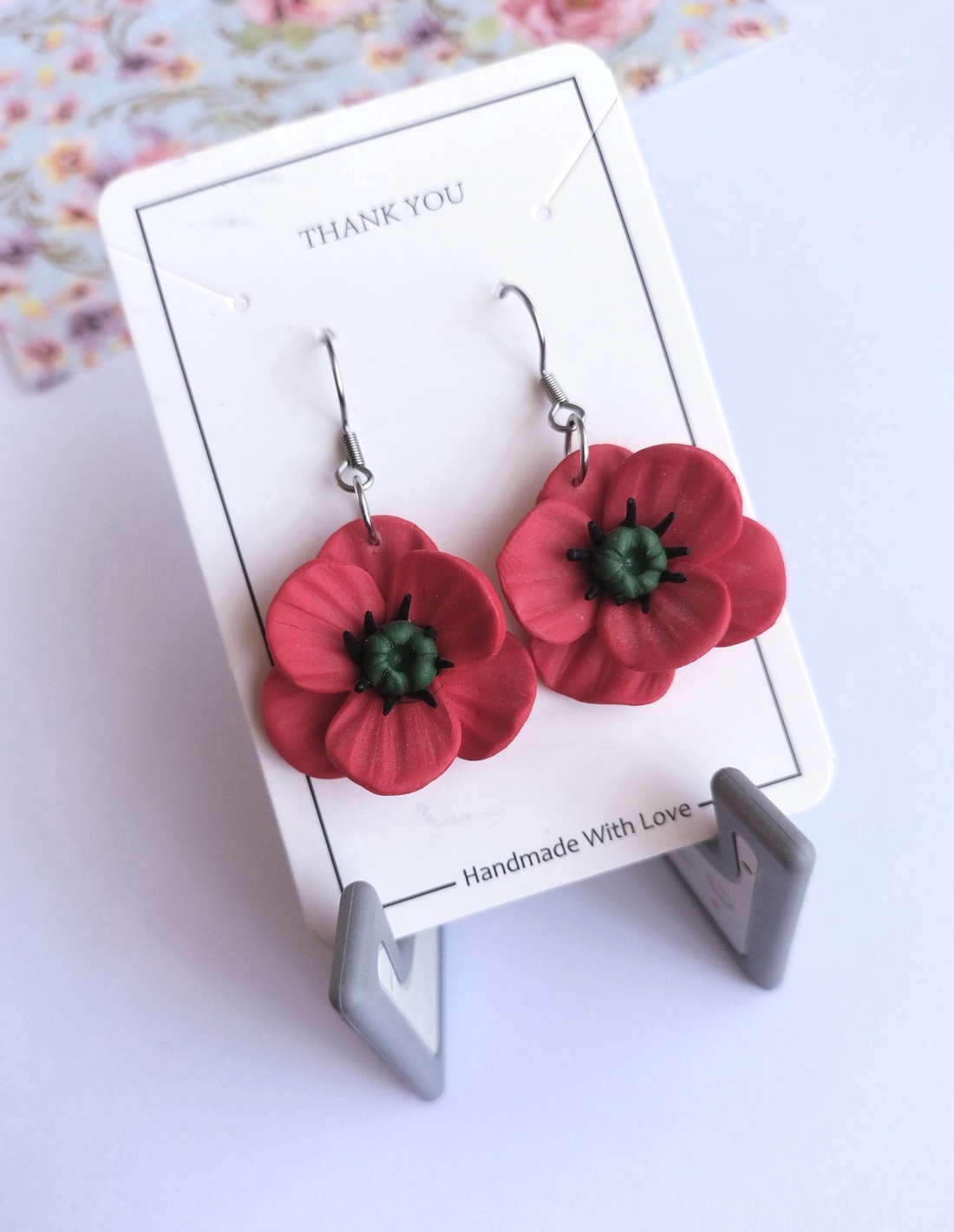 Cercei handmade cu maci din lut polimeric - bijuterii - cercei - cercei cu figurine - Artynos.ro