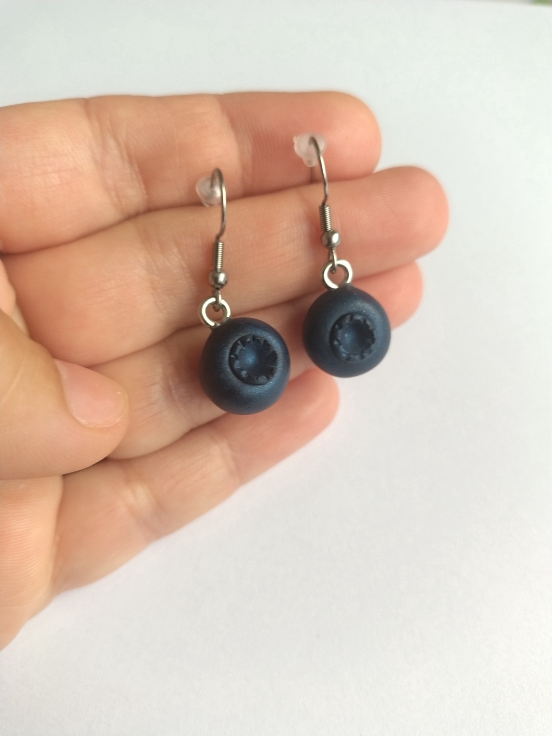 Cercei handmade Afine � design minimalist inspirat din natură - bijuterii - cercei - cercei lungi - Artynos.ro