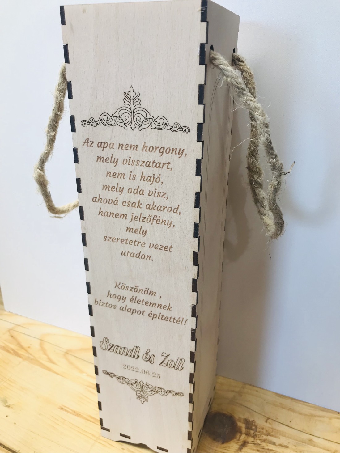 Suport de vin Nunta Ziua de naștere Sărbătoare -  - Artynos.ro Suport de vin Nunta Ziua de naștere Sărbătoare -  - Artynos.ro