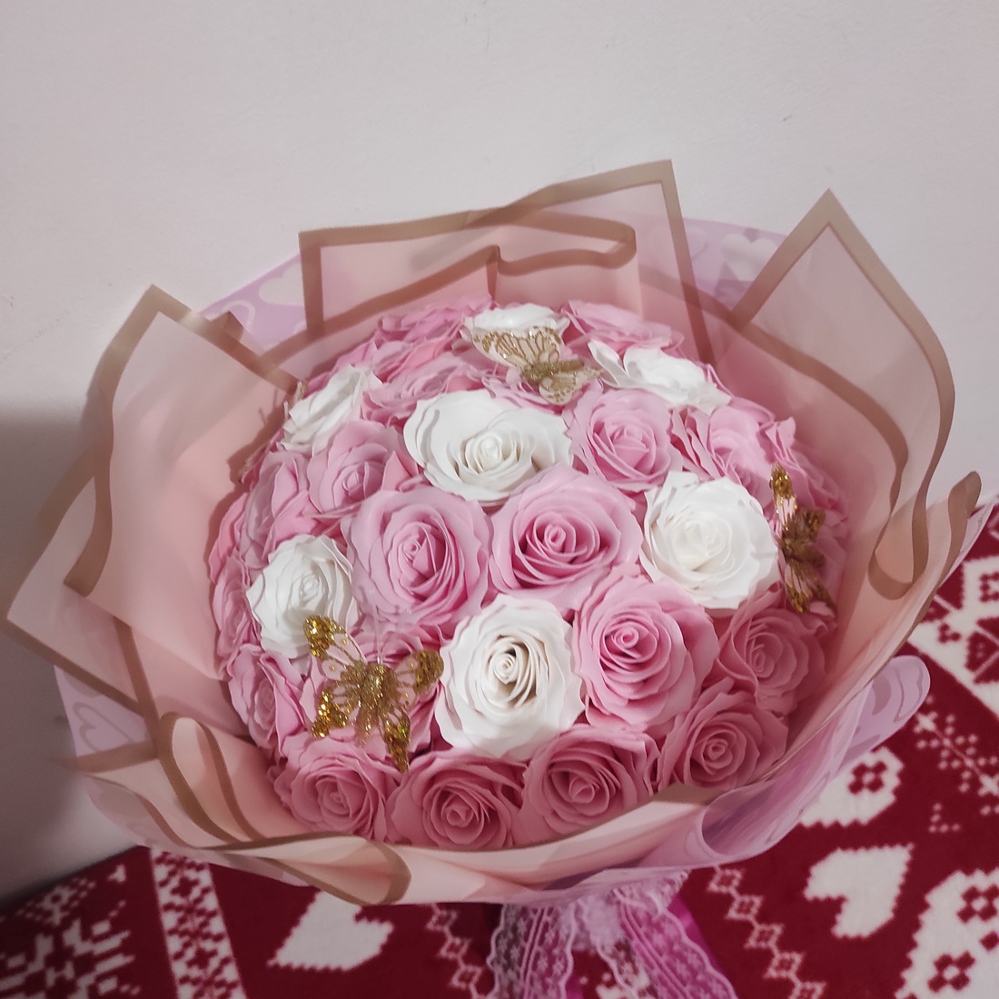 Buchet cu 35 trandafiri de săpun parfumați premium - casă & stil de viață - accesorii pentru decorat casa - suport de flori - buchete de flori - Artynos.ro Buchet cu 35 trandafiri de săpun parfumați premium - casă & stil de viață - accesorii pentru decorat casa - suport de flori - buchete de flori - Artynos.ro