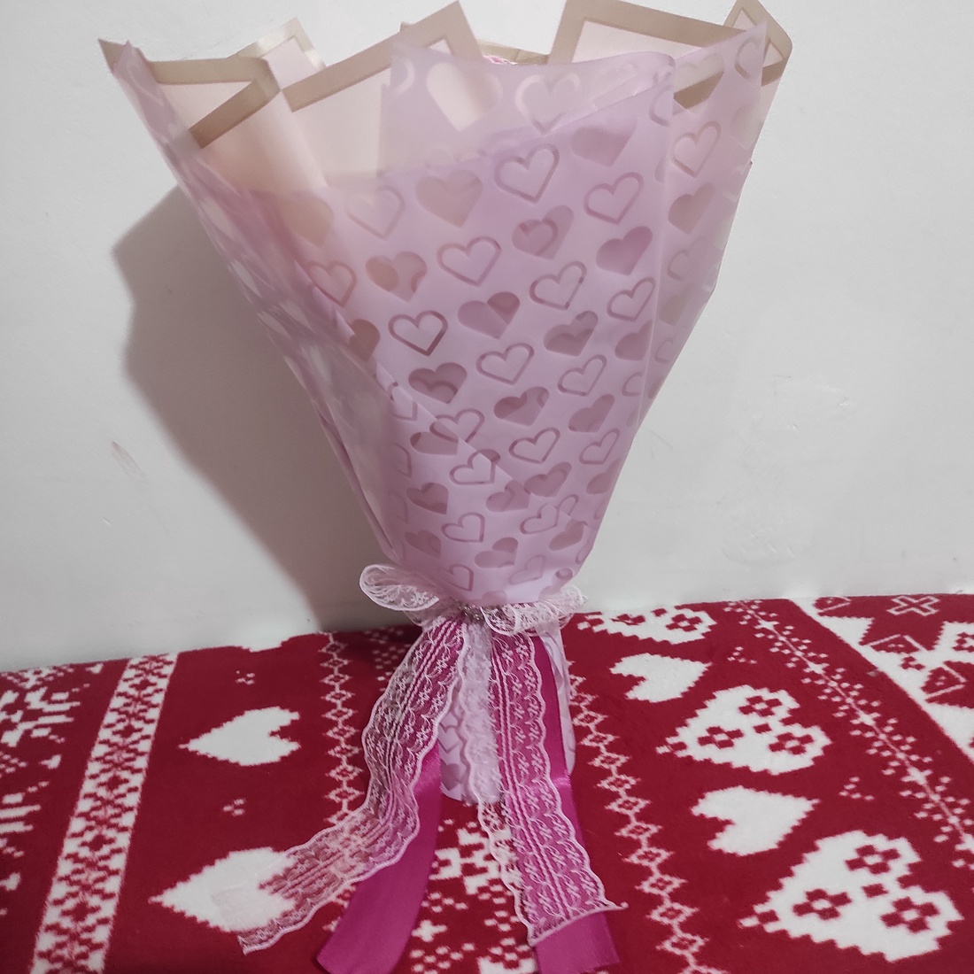 Buchet cu 35 trandafiri de săpun parfumați premium - casă & stil de viață - accesorii pentru decorat casa - suport de flori - buchete de flori - Artynos.ro Buchet cu 35 trandafiri de săpun parfumați premium - casă & stil de viață - accesorii pentru decorat casa - suport de flori - buchete de flori - Artynos.ro