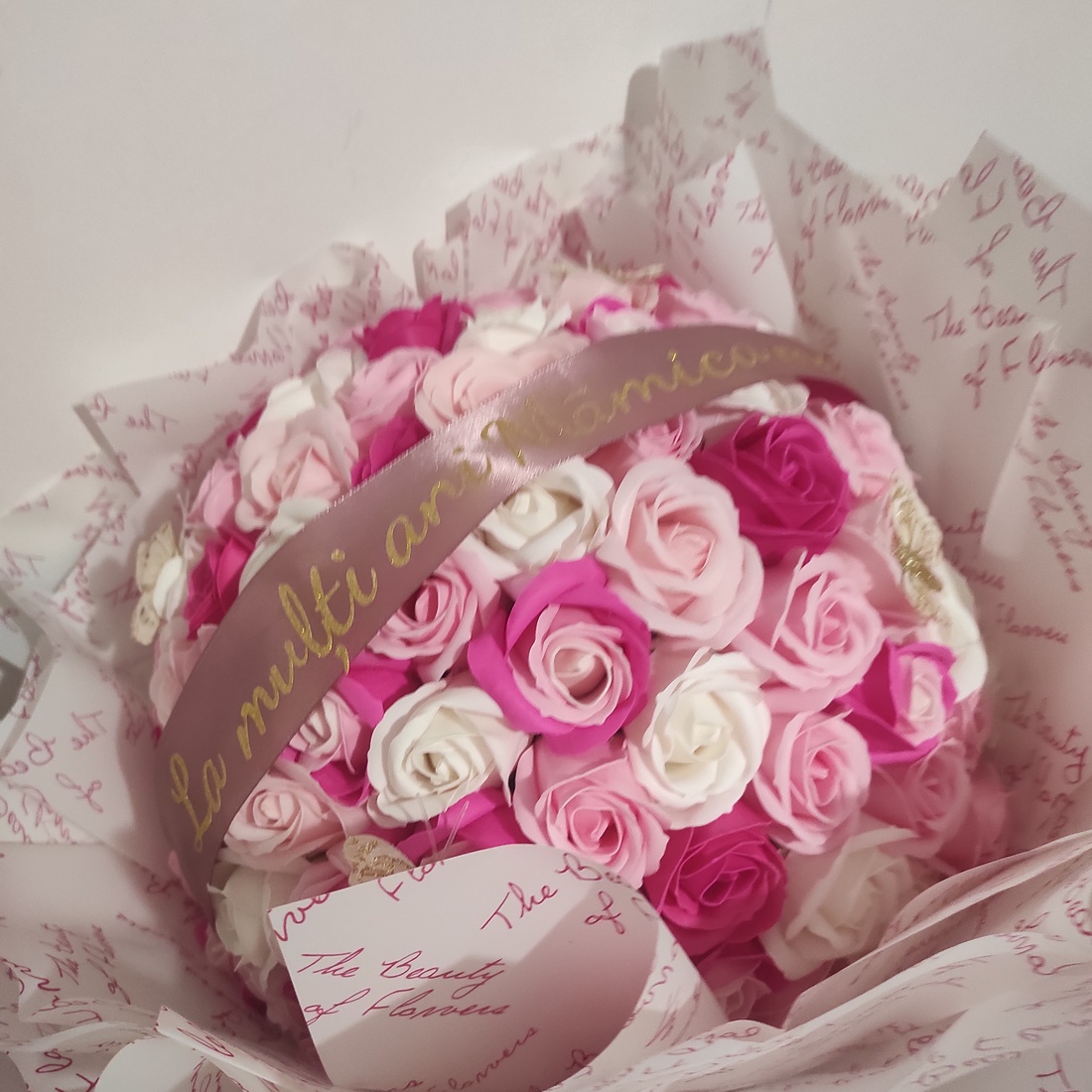 Buchet cu 101 trandafiri de săpun parfumați   - casă & stil de viață - accesorii pentru decorat casa - suport de flori - buchete de flori - Artynos.ro