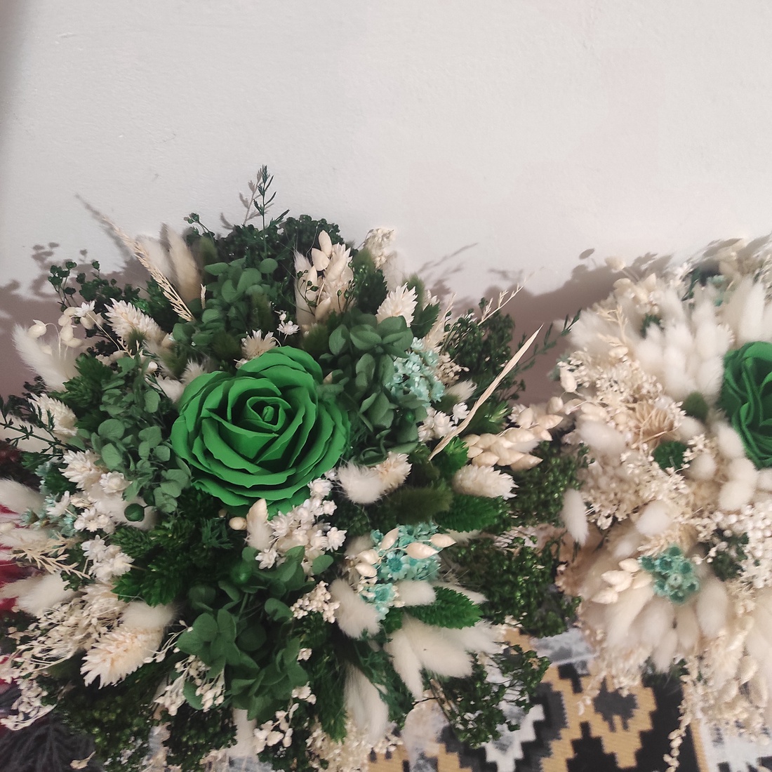 Set nunta lumânări și 2 buchete  - accesorii nuntă - buchet mireasă  - Artynos.ro