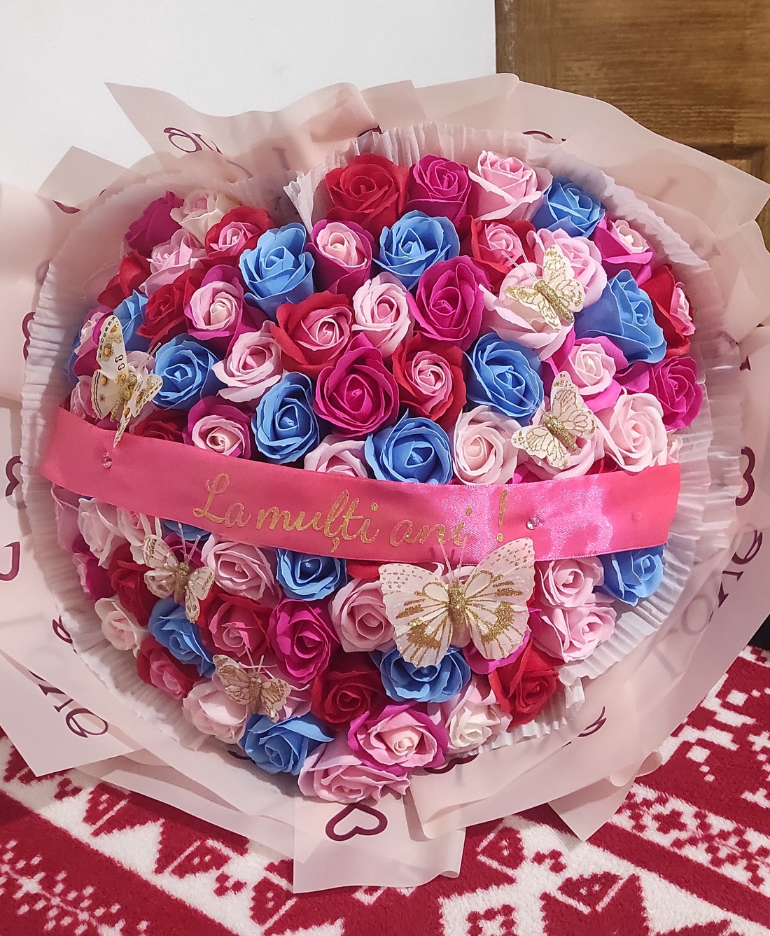 Buchet cu trandafiri de săpun parfumați - casă & stil de viață - decorațiuni de casă - accesorii florale - buchete de flori - Artynos.ro