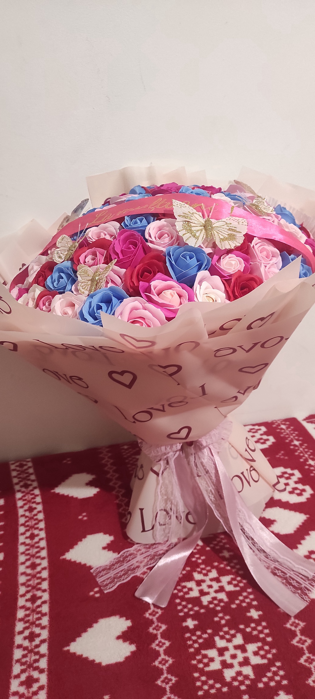 Buchet cu trandafiri de săpun parfumați - casă & stil de viață - decorațiuni de casă - accesorii florale - buchete de flori - Artynos.ro