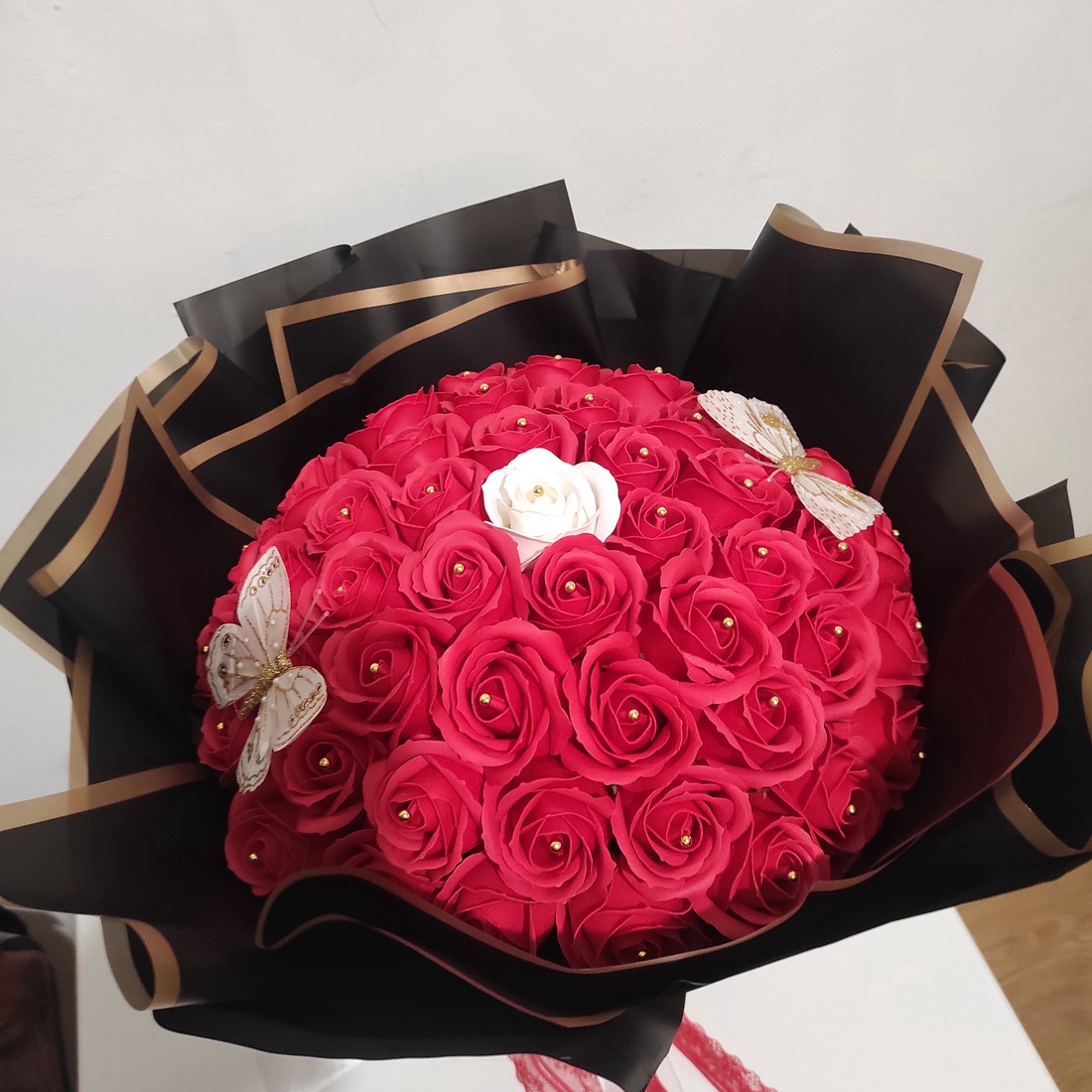 Buchet cu trandafiri de săpun parfumați  - casă & stil de viață - decorațiuni de casă - accesorii florale - buchete de flori - Artynos.ro