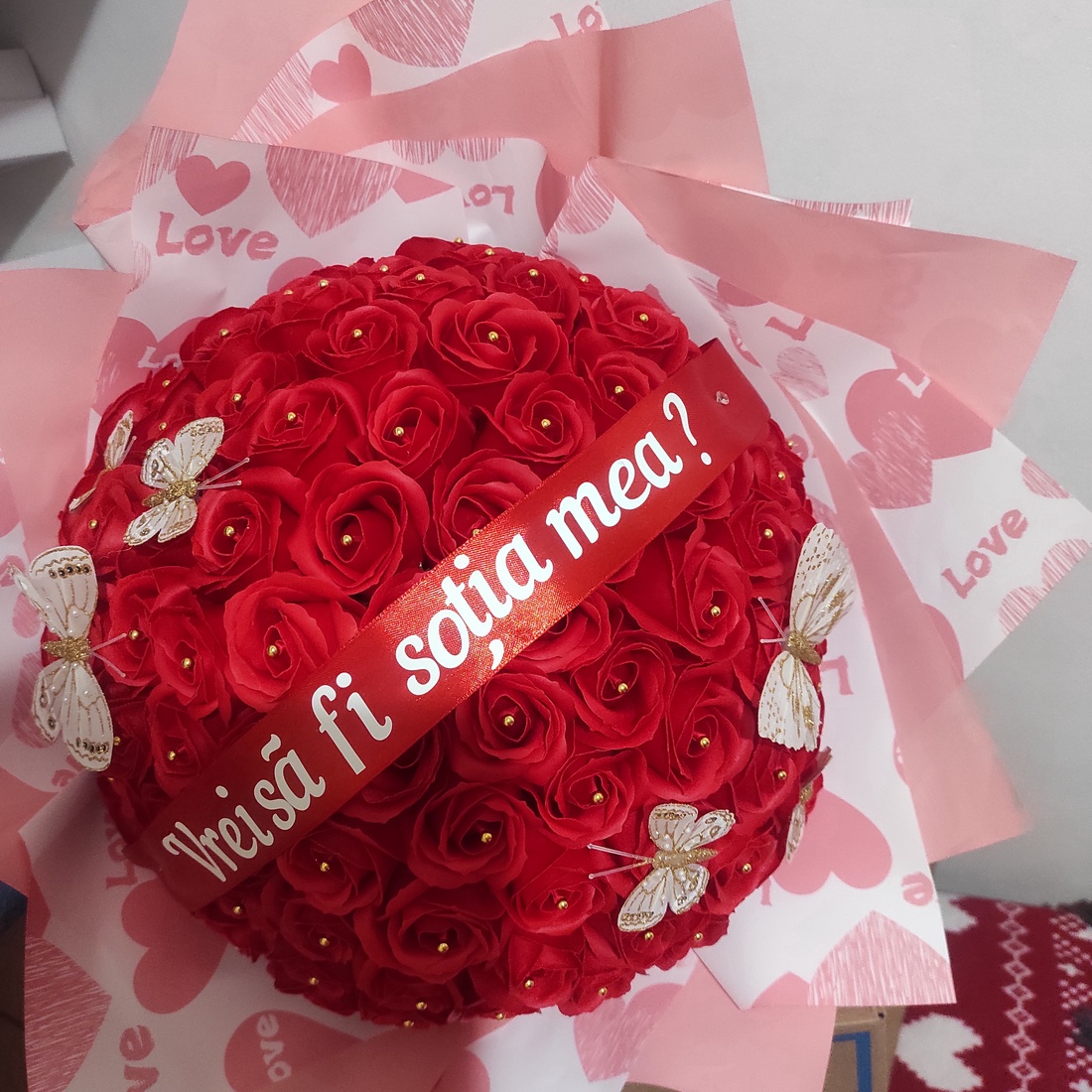 Buchet cu 101 trandafiri de săpun parfumați cerere căsătorie - casă & stil de viață - decorațiuni de casă - accesorii florale - buchete de flori - Artynos.ro